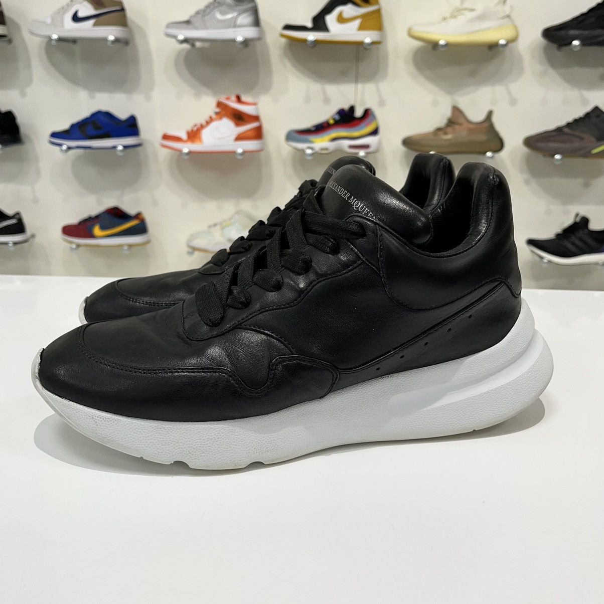 Alexander McQueen Alexander McQueen Sneakers Black Size US 9 / EU 42 - 2 Thumbnail