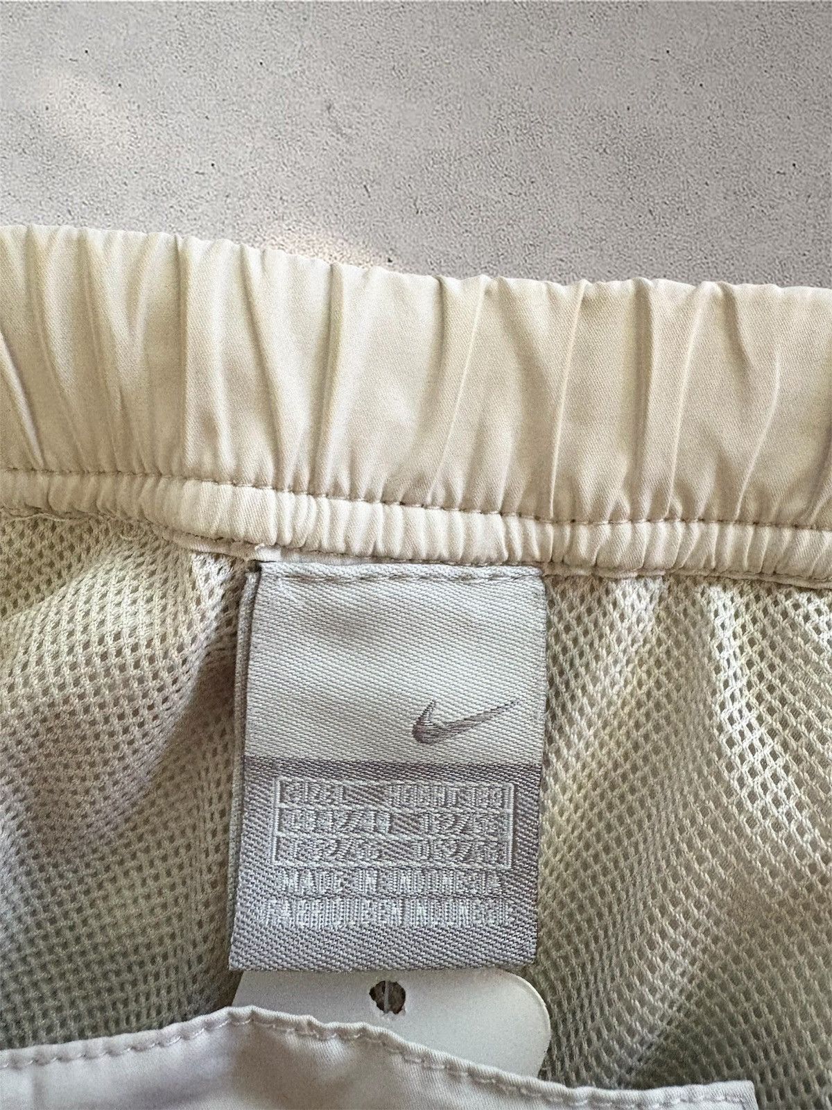 Nike × Vintage Nike Vintage Trackpants Open Leg Size L Beige (2000er, Y2K) Size US 40 / EU 56 - 9 Thumbnail