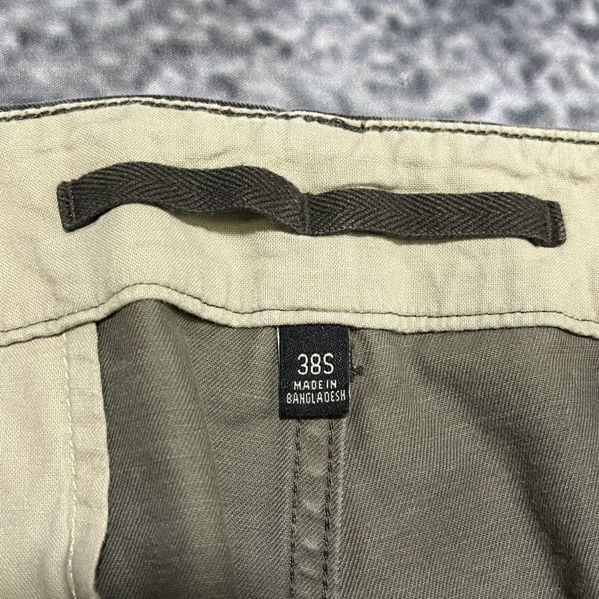 Banana Republic Vintage Banana Republic Camo Cargo Pants 2000s Y2K 38x28 Size US 38 / EU 54 - 7 Thumbnail