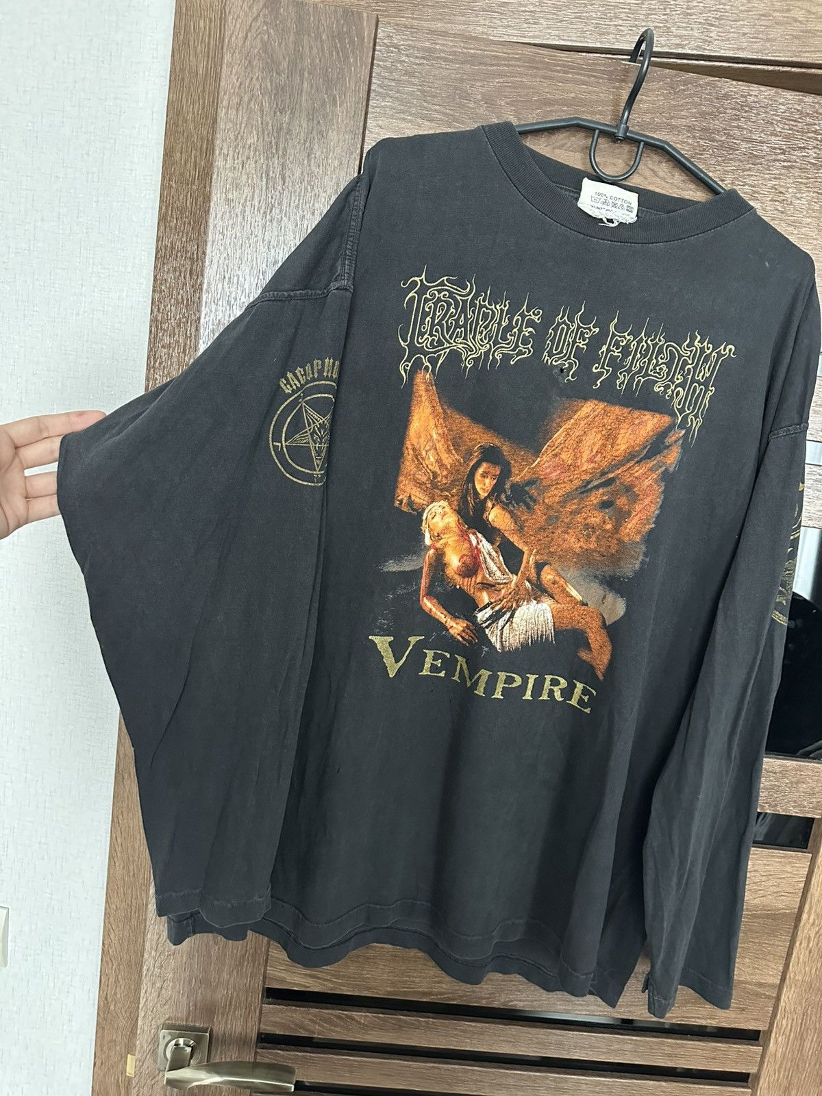 Band Tees 1996 Cradle Of Filth Vempire Vintage Long Sleeve T-Shirt Size US XL / EU 56 / 4 - 11 Thumbnail