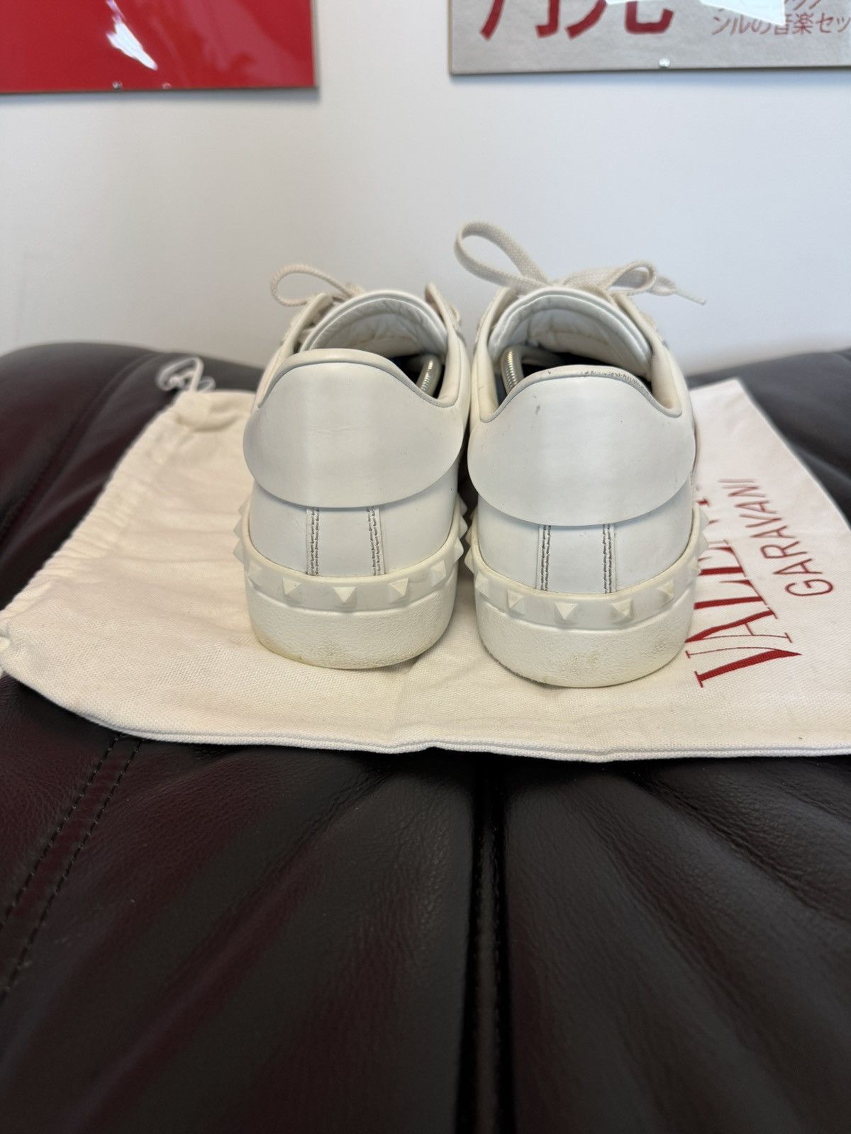 Valentino Valentino Rockstud Sneakers Designer White Red Leather Low Size US 10 / EU 43 - 4 Thumbnail