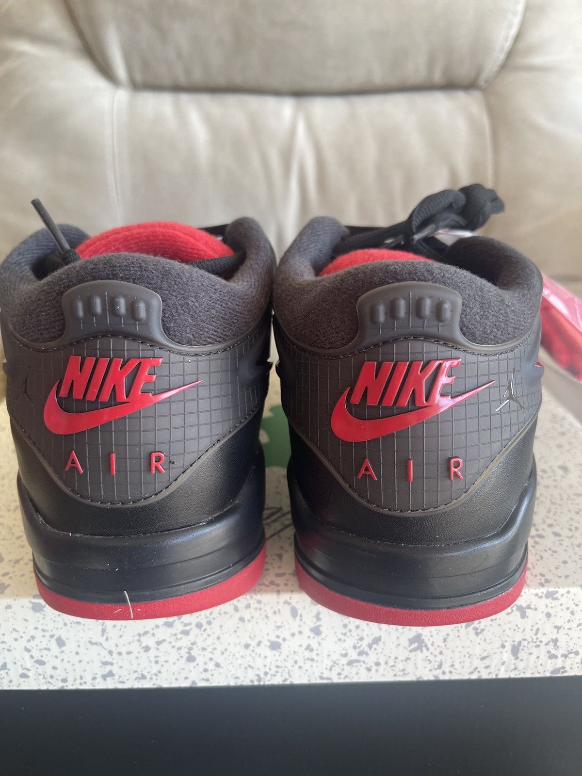 Nike Air Jordan 4 RM black/Red Size US 10.5 / EU 43-44 - 3 Thumbnail