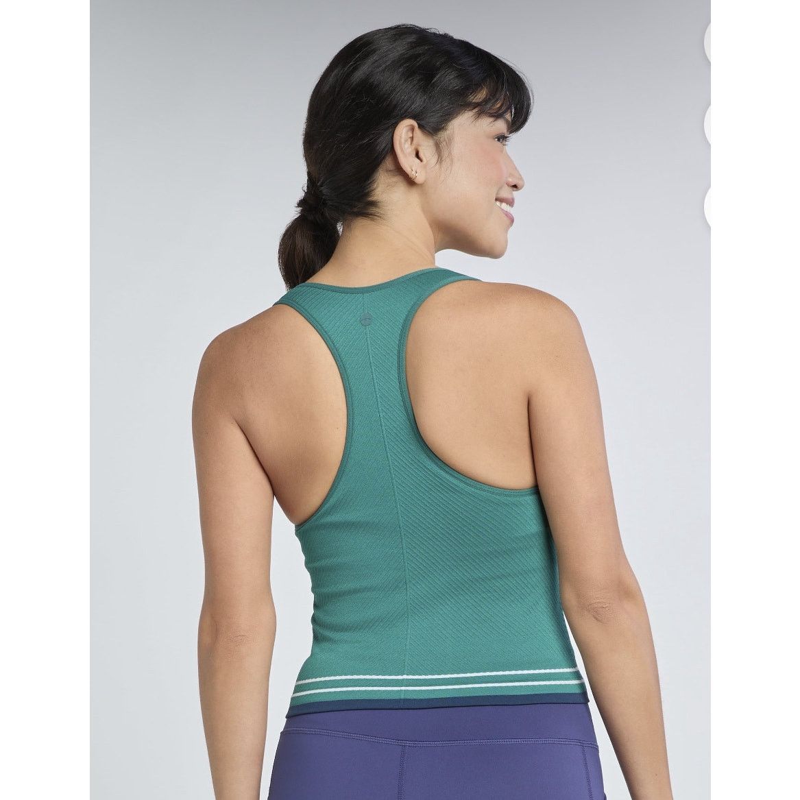 Avia XS Seamless Low Impact Racerback Bra Tank Teal Scoop neck Size XS / US 0-2 / IT 36-38 - 2 Thumbnail