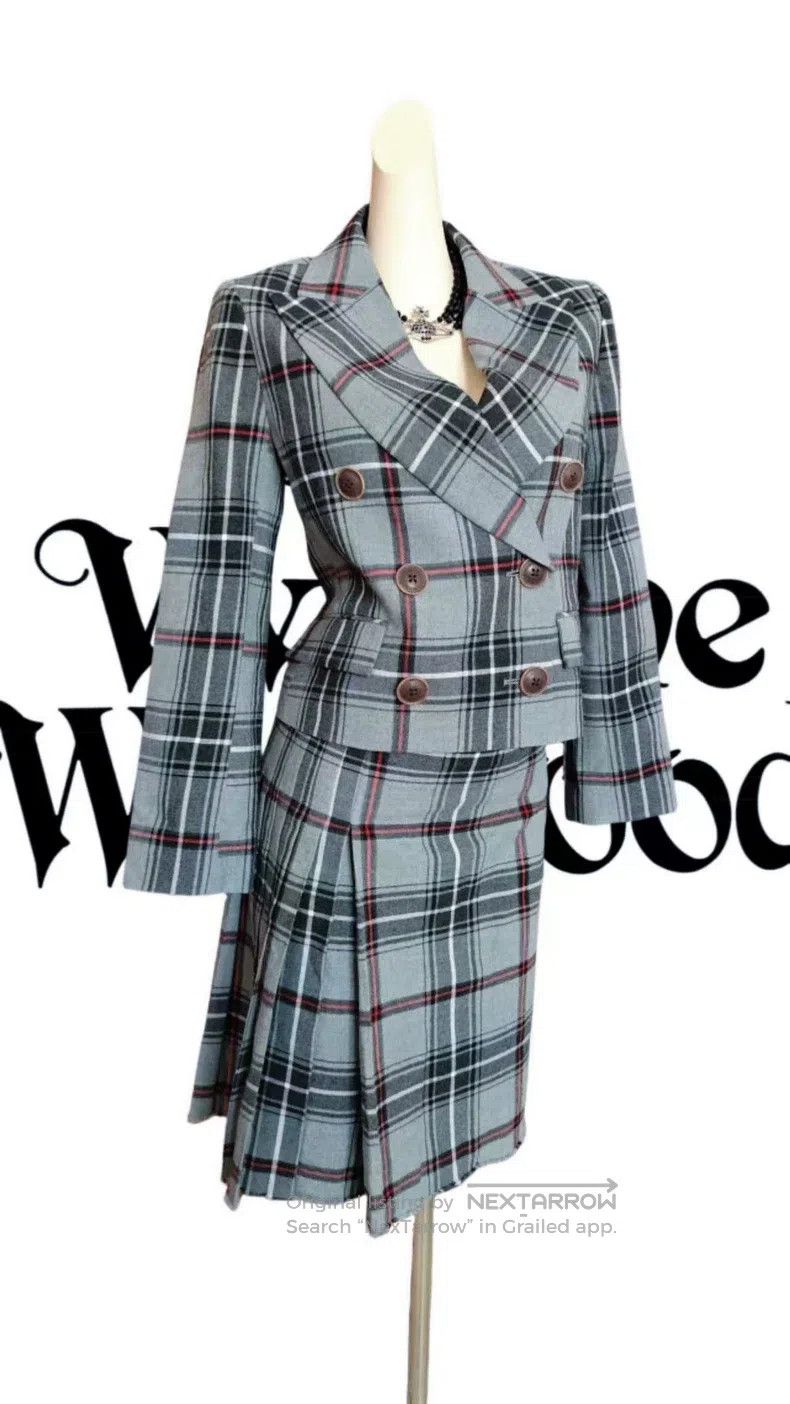Vivienne Westwood Vivienne Westwood A pleated skirt and suit Size M / US 6-8 / IT 42-44 - 2 Thumbnail