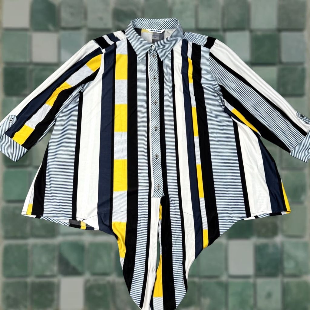 Vintage VINTAGE NYGARD Womens 2X Striped Geometric Print Button Front Shirt Roll Tab Sleeve Chic Size XXL / US 16-18 / IT 52-54 - 1 Thumbnail