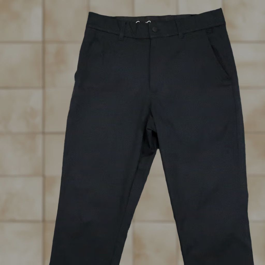 Vintage Good Good Golf Pants Mens 30x31 Black Chino Flat Front Stretch Pockets Tapered Regular Size 30 Inseam 31 Zip Button Front Back Pockets Size US 30 / EU 46 - 1 Thumbnail
