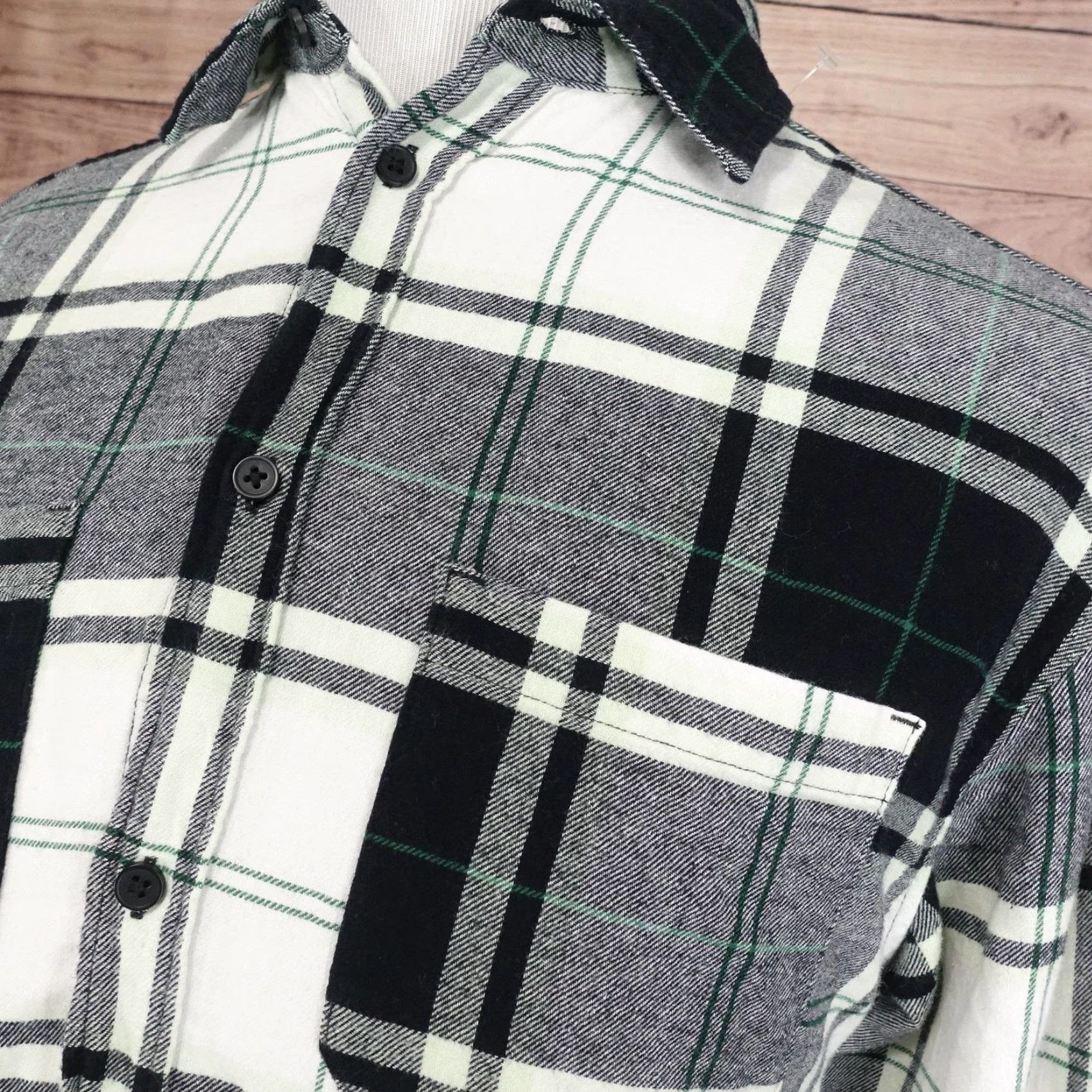 H&M H&M Shirt Mens M Black Gray Plaid Flannel Long Sleeve Button Up Casual Size US M / EU 48-50 / 2 - 2 Thumbnail