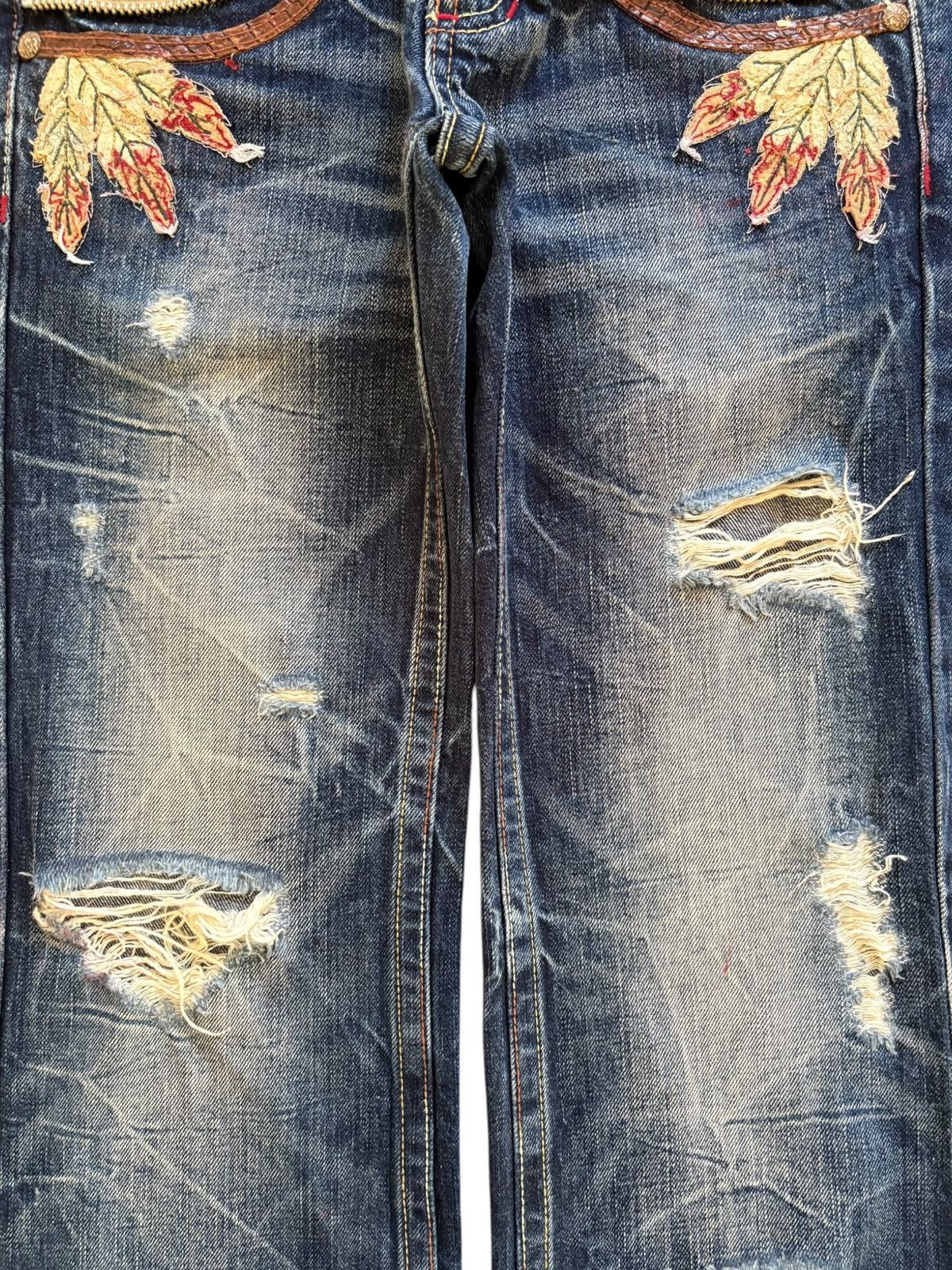 Japanese Brand Vintage Red Pepper Double Wings Embellished Flare Jeans Size US 28 / EU 44 - 5 Thumbnail
