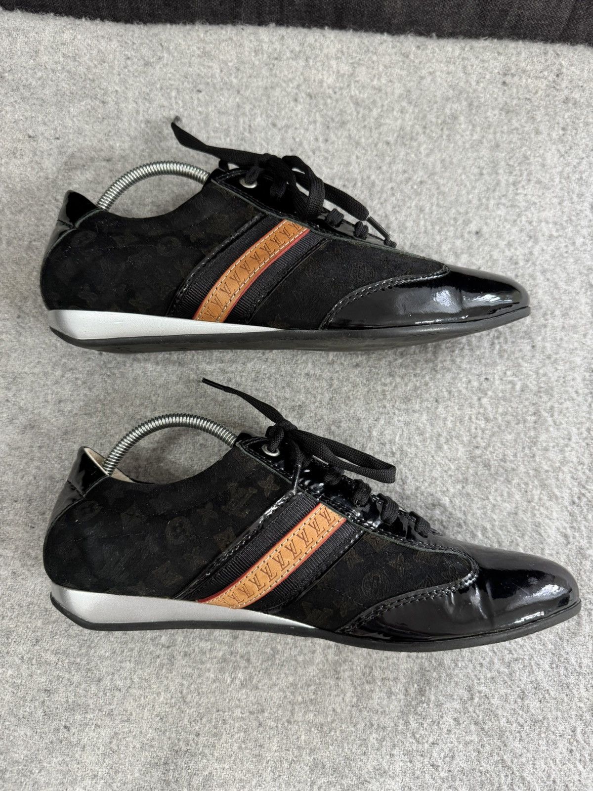 Louis Vuitton Louis Vuitton Paris LV monogram leather low sneakers 38 shoe Size US 8 / IT 38 - 3 Thumbnail