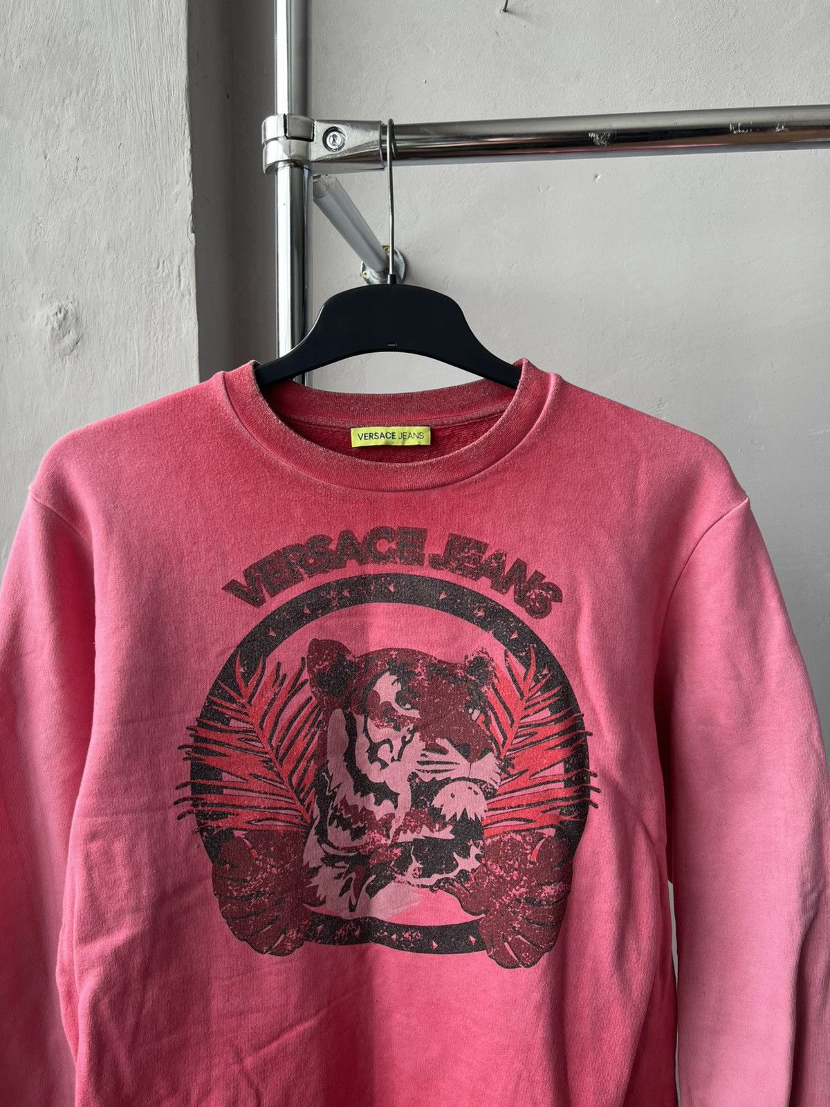 Versace Jeans Couture Versace Jeans MENS PINK BIG LOGO FADED SWEATSHIRT SIZE M Size US M / EU 48-50 / 2 - 6 Thumbnail