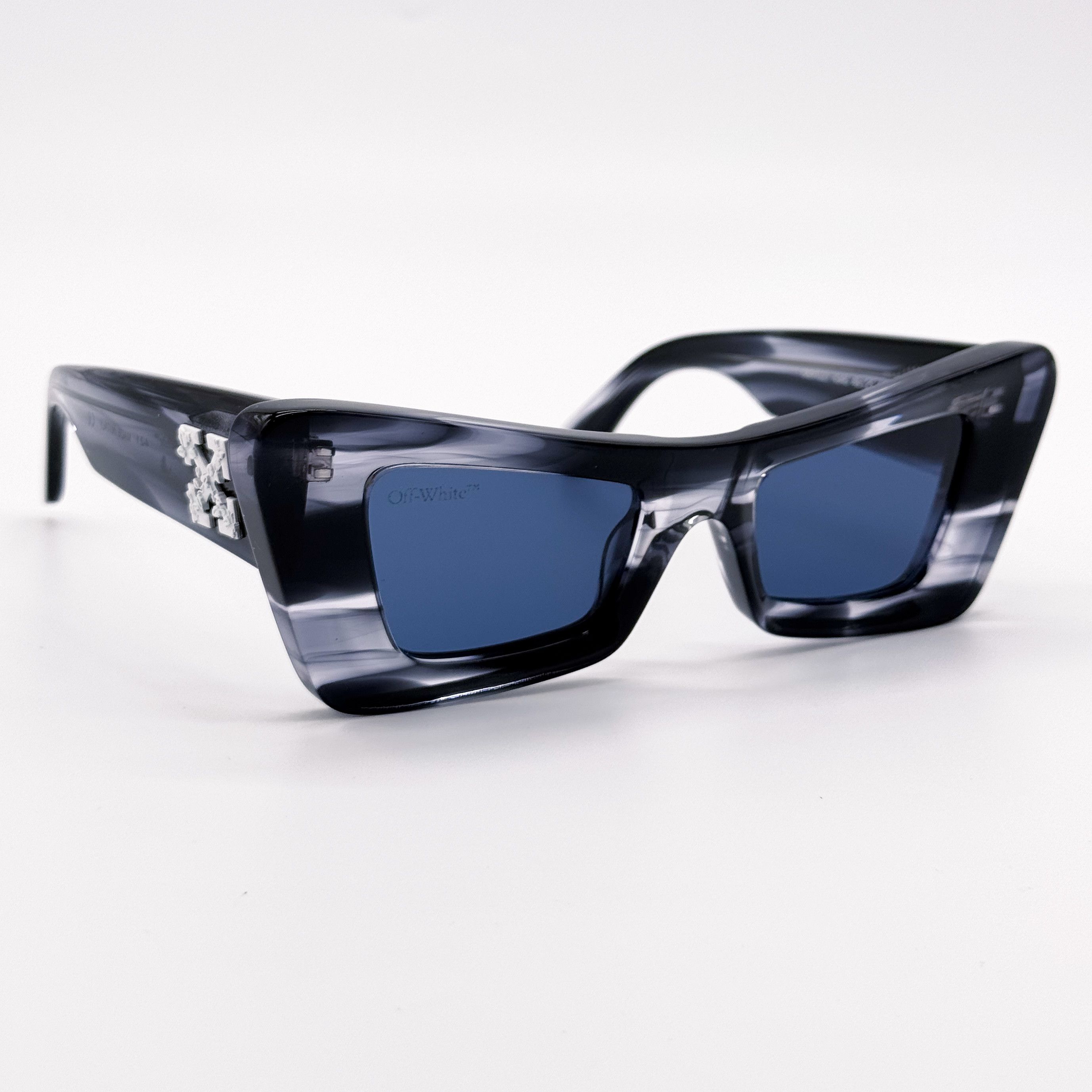 Off-White NEW OFF-WHITE ACCRA NAVY MARBLE CAT EYE SUNGLASSES OFF-WHITE Size ONE SIZE - 4 Thumbnail