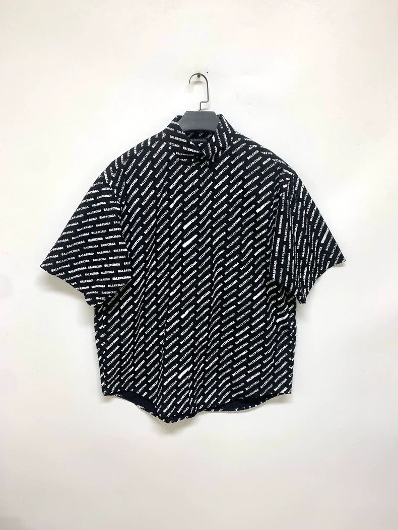Balenciaga Balenciaga size 37 Full Print Short Sleeve Shirt Size US XS / EU 42 / 0 - 1 Thumbnail
