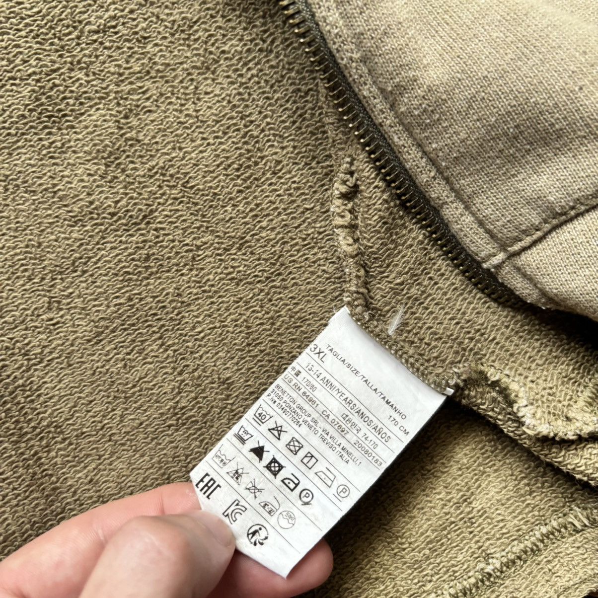 Vintage Vintage Italy Grunge Distressed Sisley Zip Hoodie VTG Patch Size US S / EU 44-46 / 1 - 7 Thumbnail