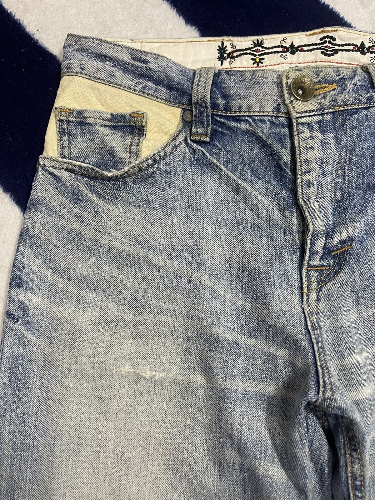 Edwin × Japanese Brand Edwin Exclusive Vintage Distressed Jeans (14) Size US 33 - 15 Thumbnail