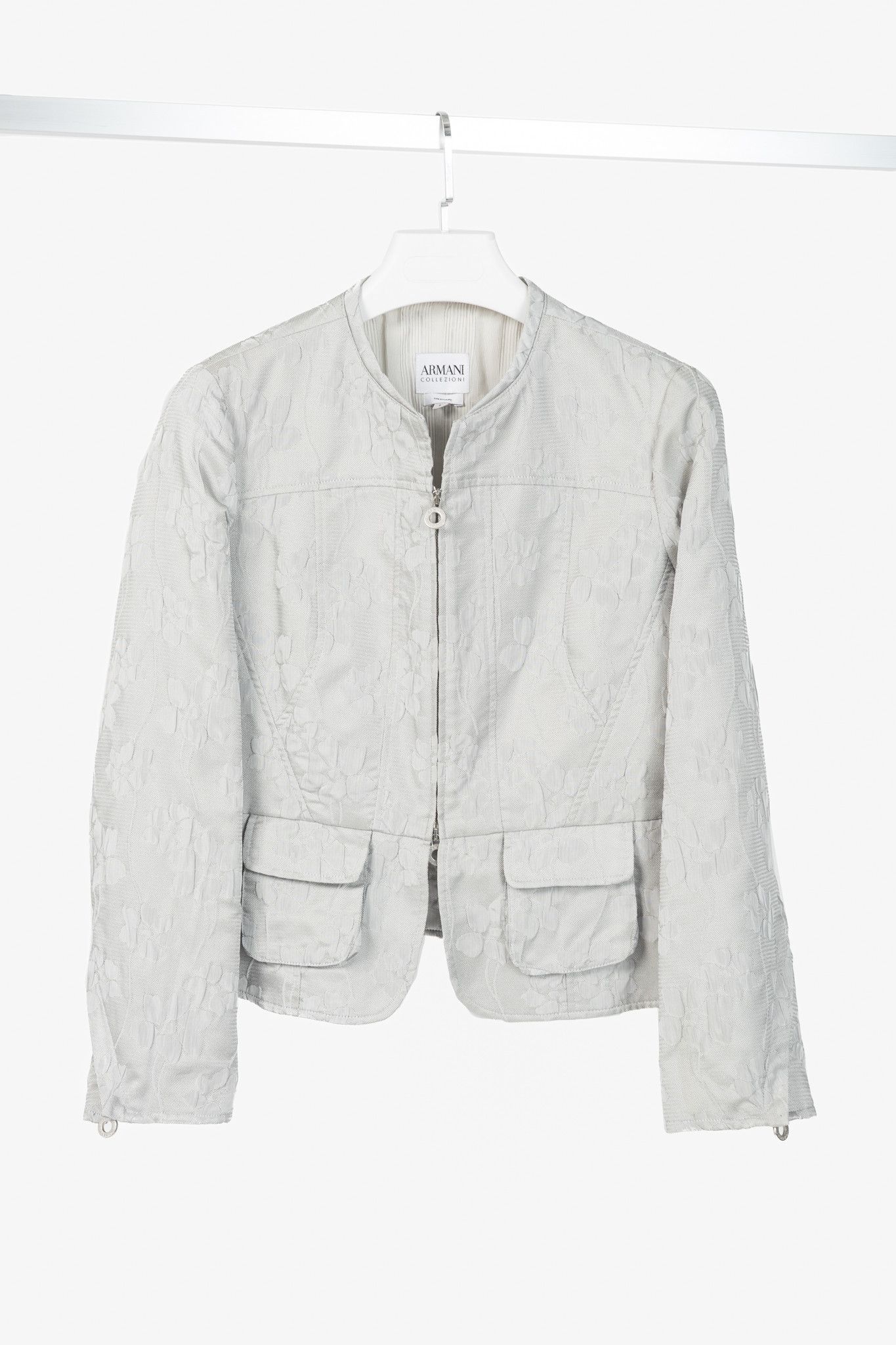 Armani Collezioni Armani Collezioni Silver Floral-Jacquard Peplum Jacket Size M / US 6-8 / IT 42-44 - 1 Thumbnail