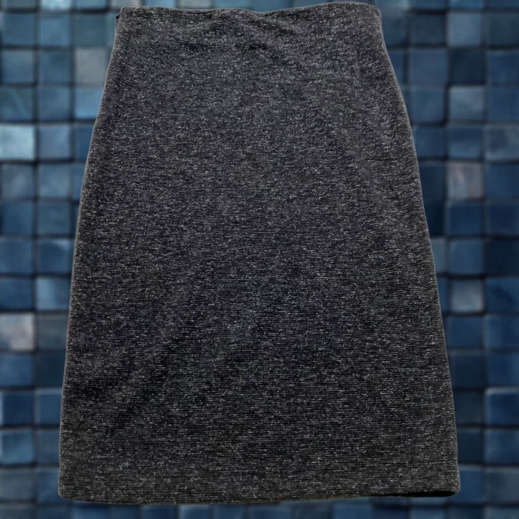 Calvin Klein Calvin Klein Skirt Womens Small Solid Gray Midi Pencil Straight Business Casual Workwear 90s? Size 28" / US 6 / IT 42 - 1 Thumbnail