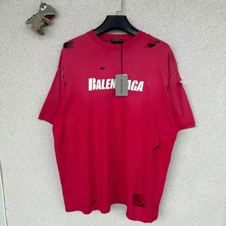 Balenciaga Balenciaga Red Ripped Distressed Short Sleeve Size US S / EU 44-46 / 1 - 1 Thumbnail