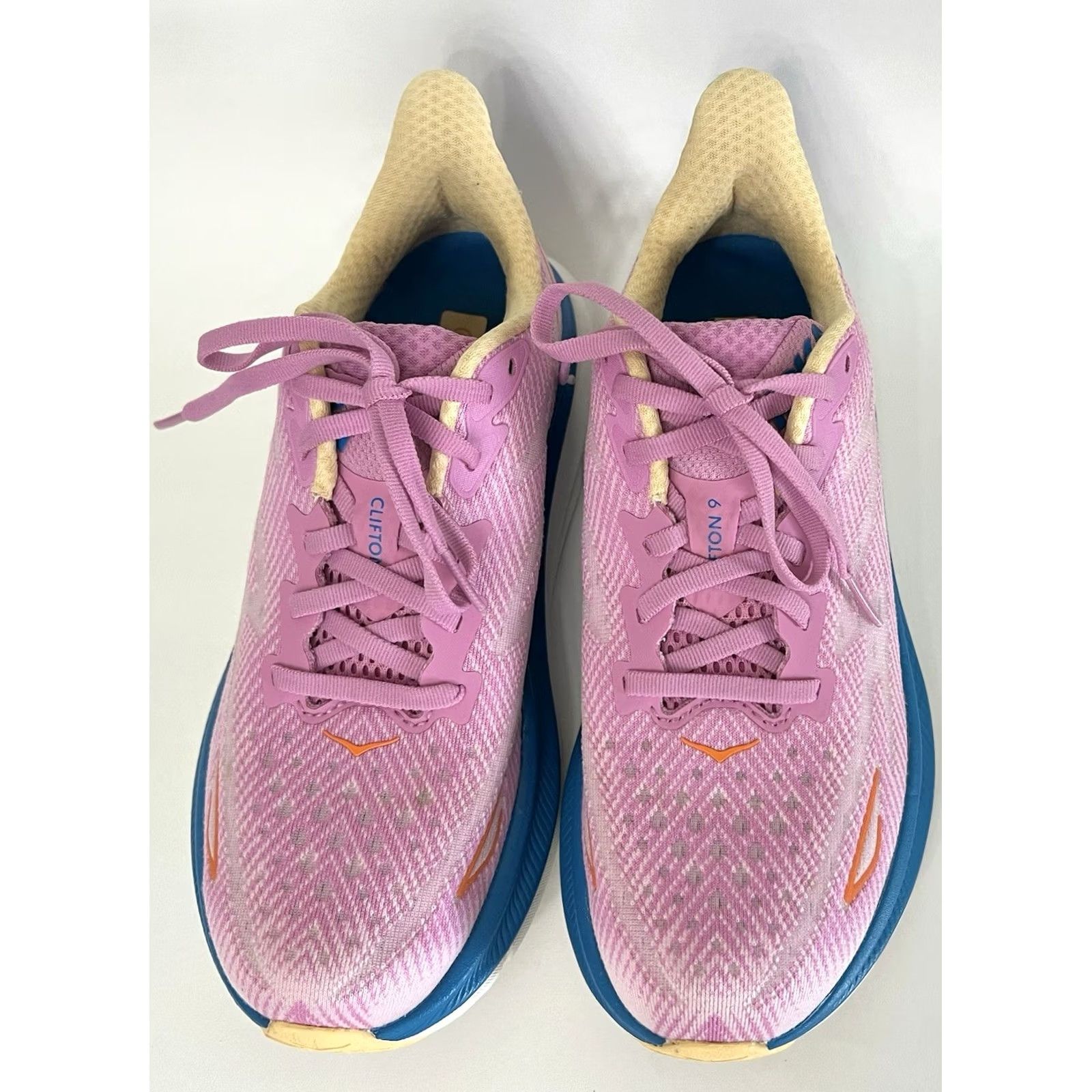 Vintage HOKA Clifton 9 Women's Low Top Sneaker Pink Blue Lavender 7B EUC USA Size 7 Size US 7 / IT 37 - 4 Thumbnail