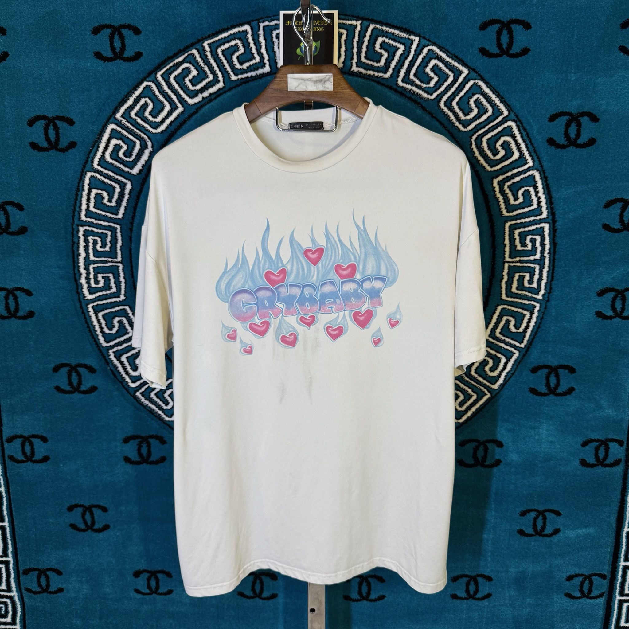 Shein OVERSIZED CRYBABY HEARTS S/S T SHIRT Size US L / EU 52-54 / 3 - 1 Preview