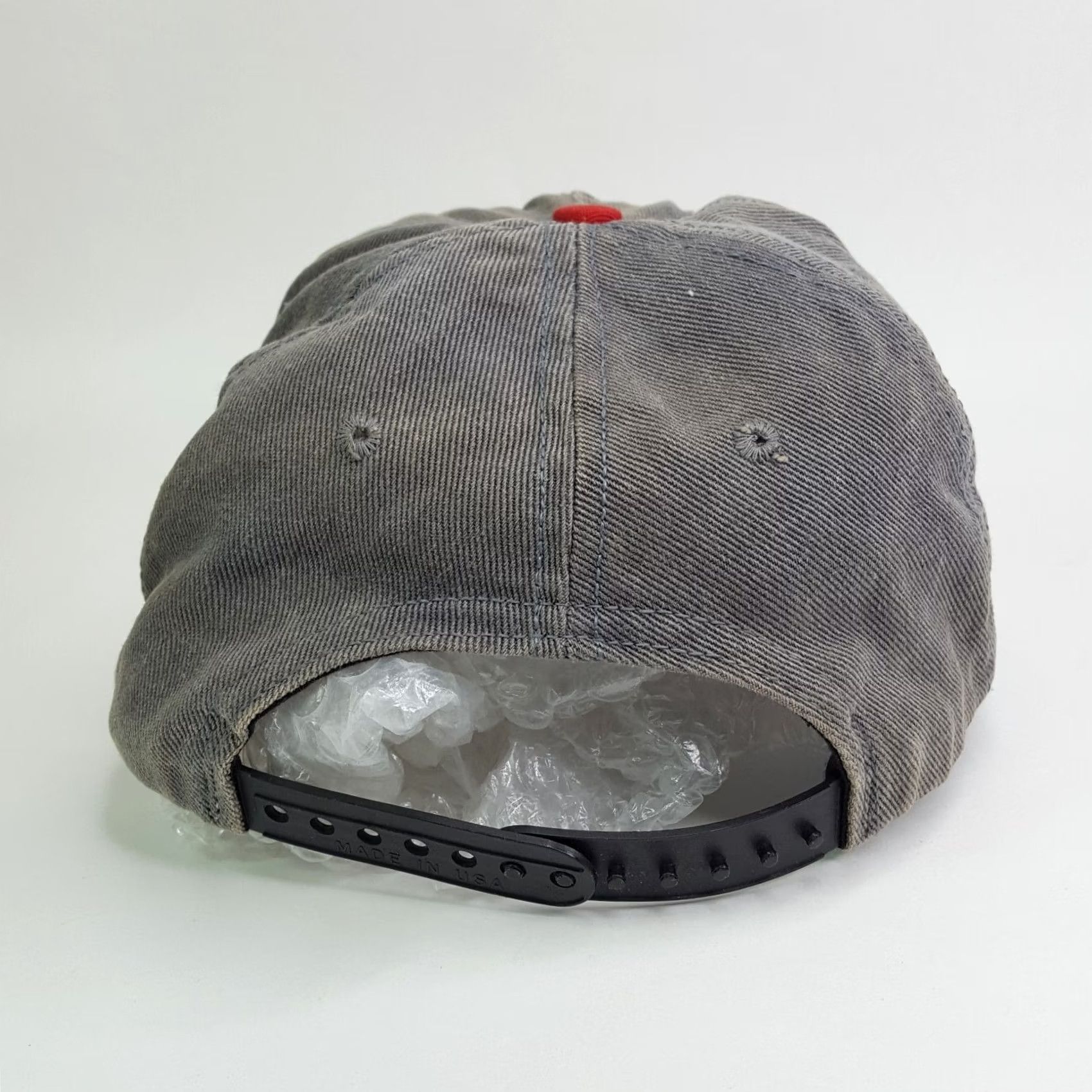 Vintage VINTAGE Duck Hunting Snapback USA Made Outdoor Hat Baseball Cap Red Adjustable Cotton Twill Embroidered 90s Fowl Weather Outdoors Mens Hat Size ONE SIZE - 6 Thumbnail
