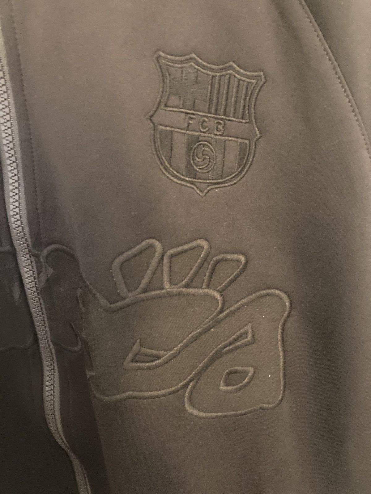 Nike Travis Scott x Nike x FC Barcelona Retro Zip Anthem Jacket – Size US XL / EU 56 / 4 - 5 Thumbnail