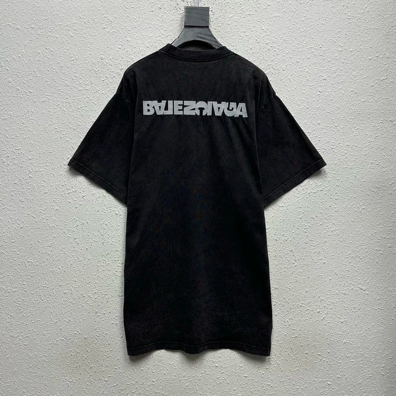 Balenciaga Balenciaga Washed Distressed Black Inverted Logo Short Sle Size US M / EU 48-50 / 2 - 2 Thumbnail