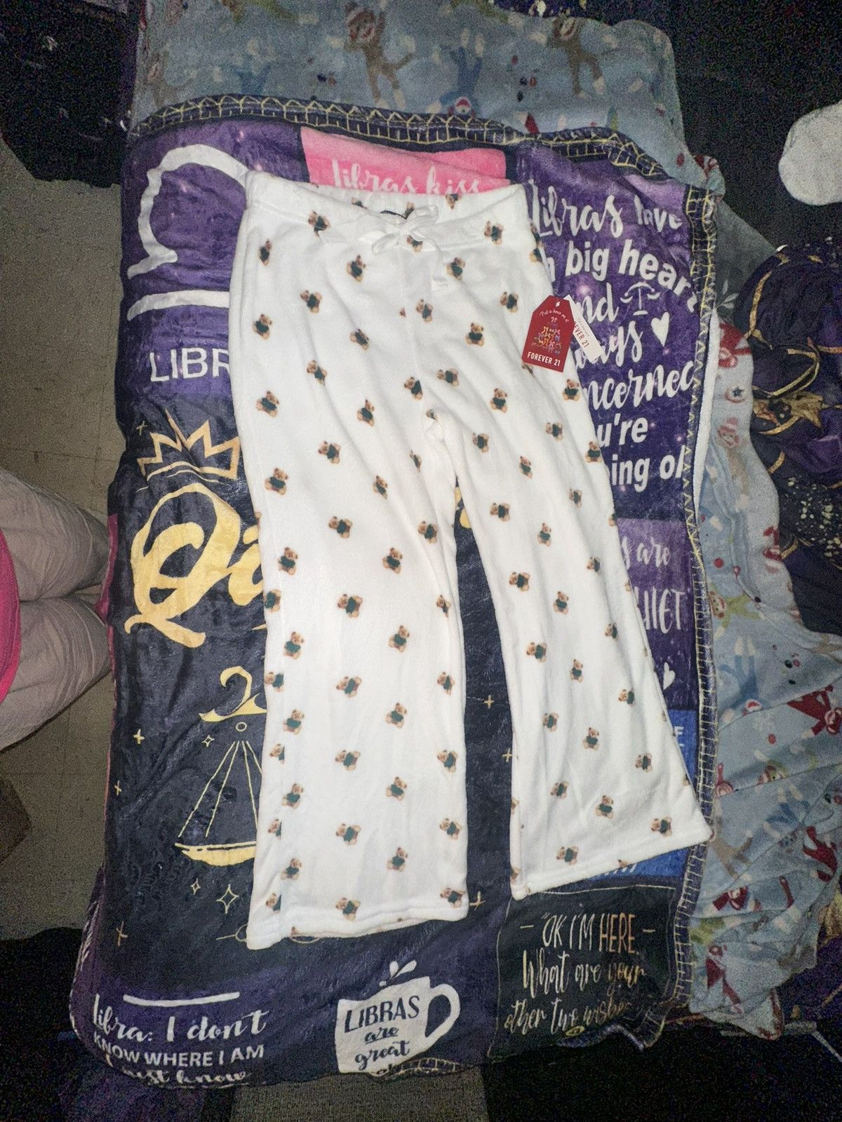 Forever 21 Forever 21 “Put a Bow On It” Pajama pants with Teddy Bears Size 34" / US 12 / IT 48 - 1 Thumbnail