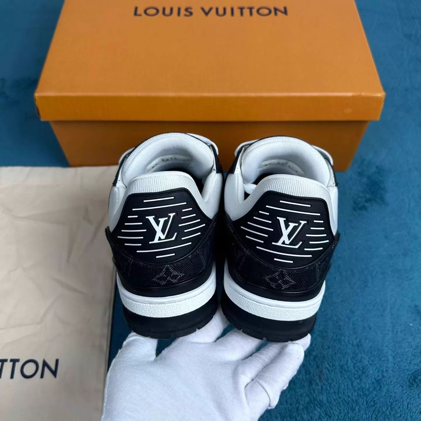 Louis Vuitton LV Trainer Denim Black White Panda Print 7/41 Size US 8 / EU 41 - 4 Thumbnail