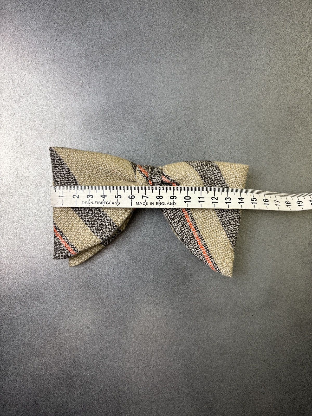 Vintage 1980s Vintage Bow Tie Butterfly Plaid Wool Oversized 1970s Size ONE SIZE - 4 Thumbnail