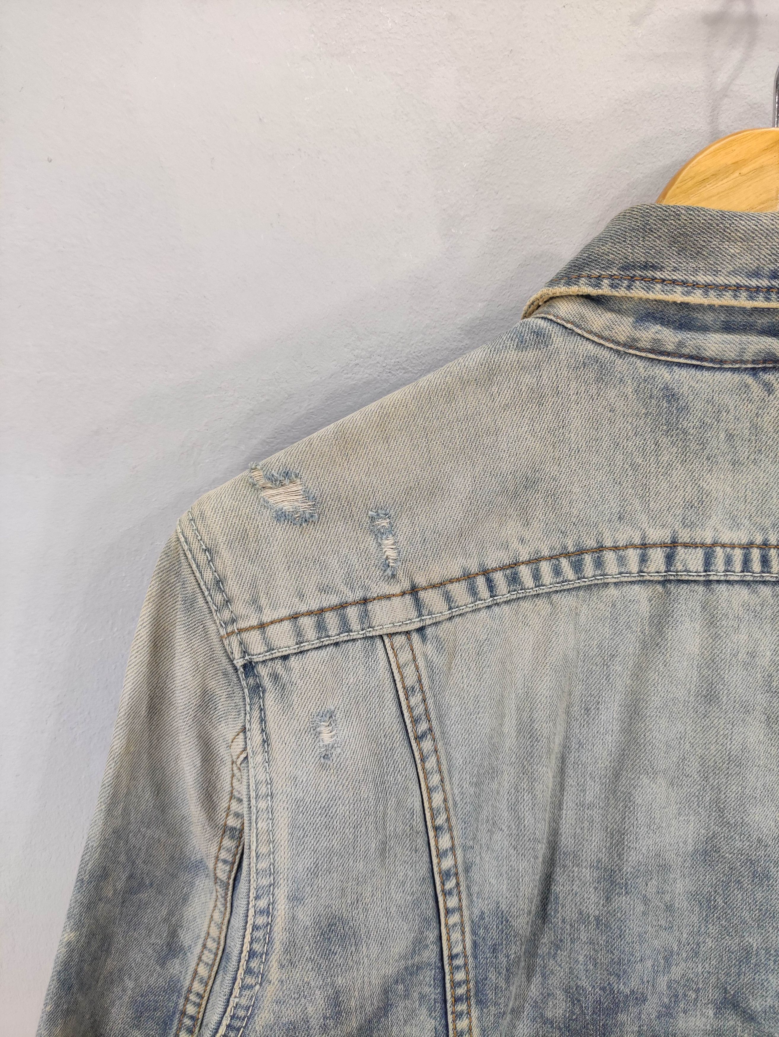 Diesel Vintage Diesel Distressed Denim Jacket Size US M / EU 48-50 / 2 - 15 Thumbnail