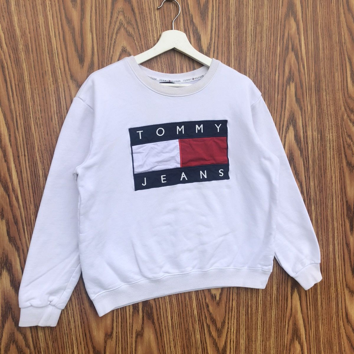 Tommy Hilfiger Vintage Tommy Hilfiger Jeans Sweatshirt Crewneck Size US M / EU 48-50 / 2 - 2 Thumbnail