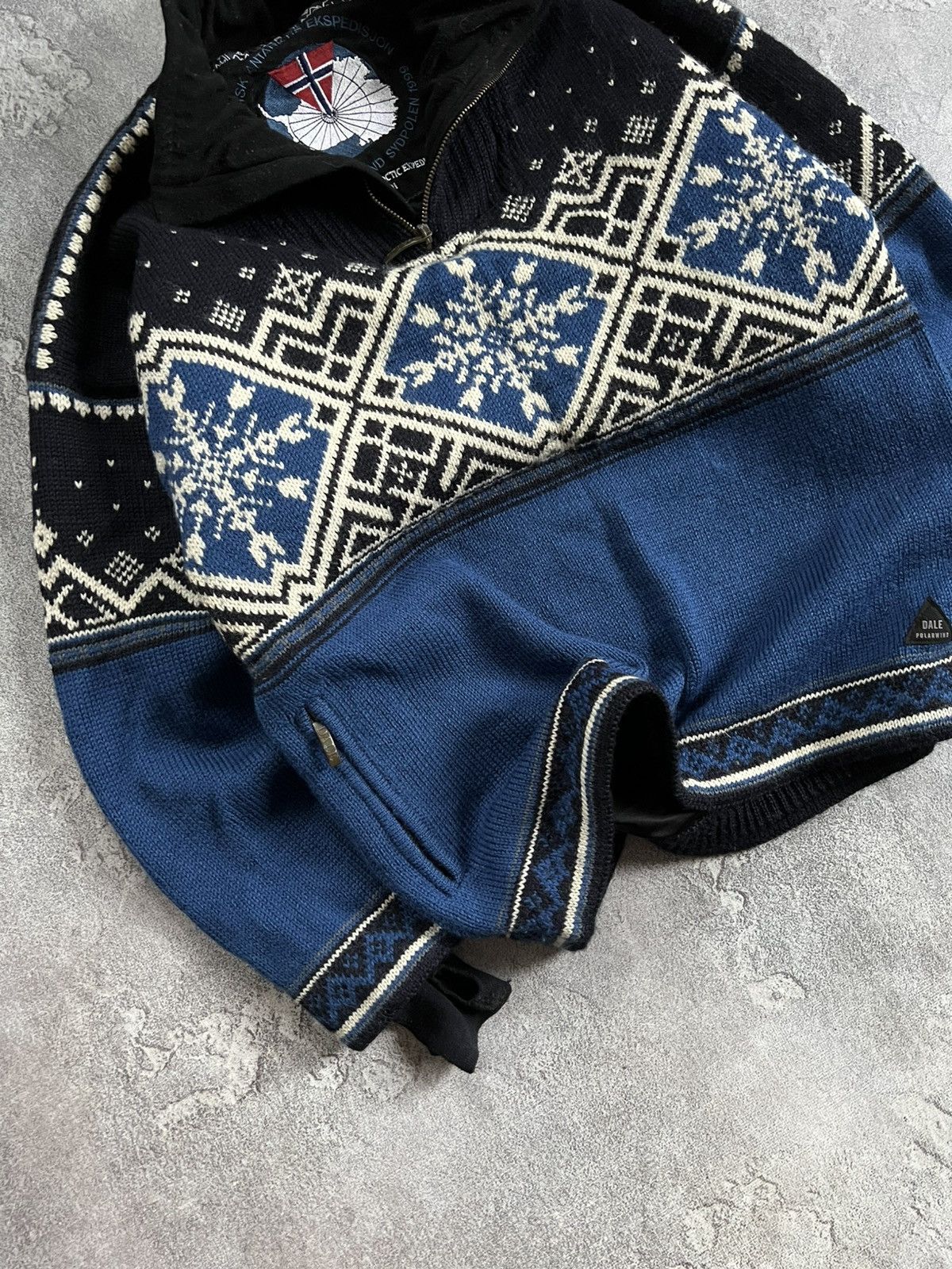 Dale Of Norway Dale of Norway Wool Sweater Jumper Fair Isle Jacket 1/4 Zip Size US S / EU 44-46 / 1 - 3 Thumbnail