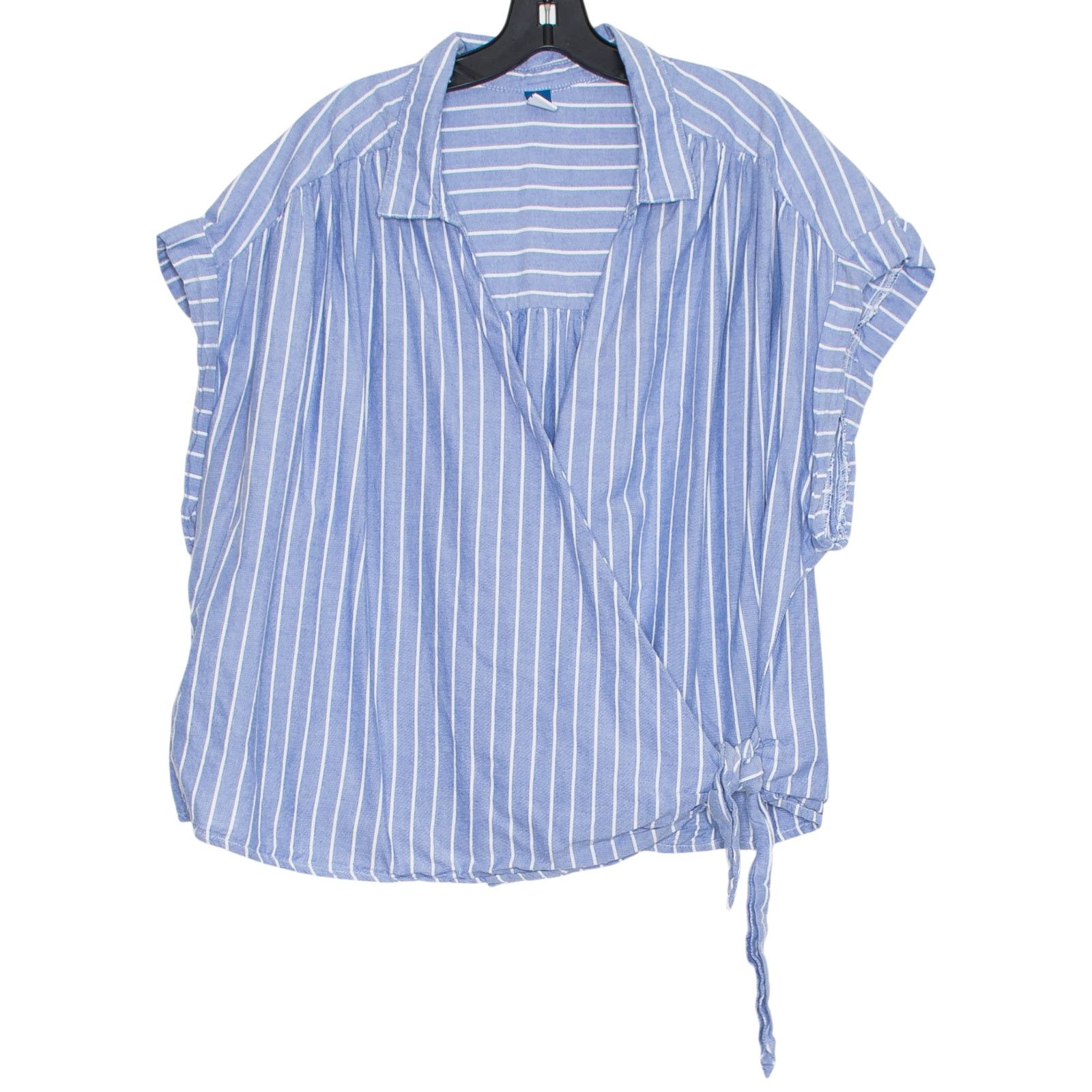 Old Navy Old Navy Wrap Top Plus Size 3X Blue Striped Crop Coastal Size 3XL / US 20-22 - 1 Thumbnail