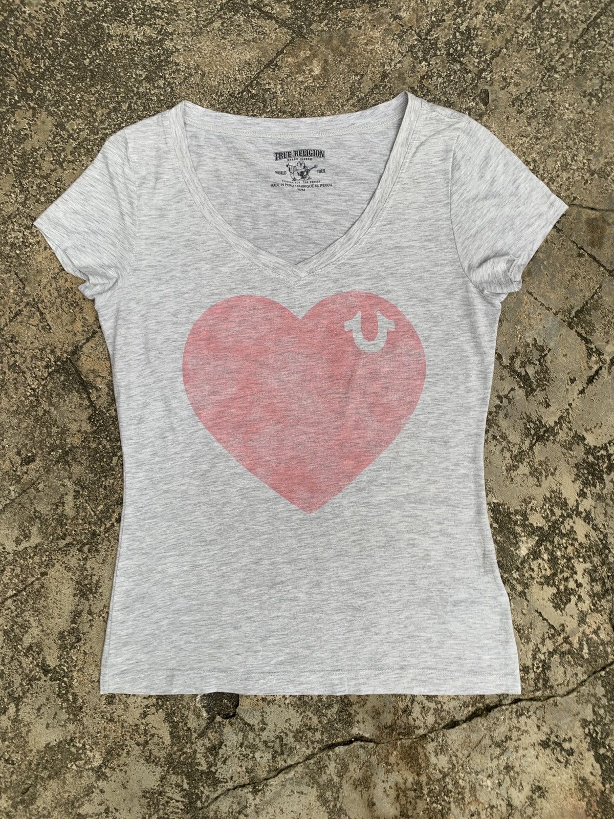 True Religion True Religion USA Heather Grey Big Love Graphic V Neck Top Size M / US 6-8 / IT 42-44 - 1 Thumbnail