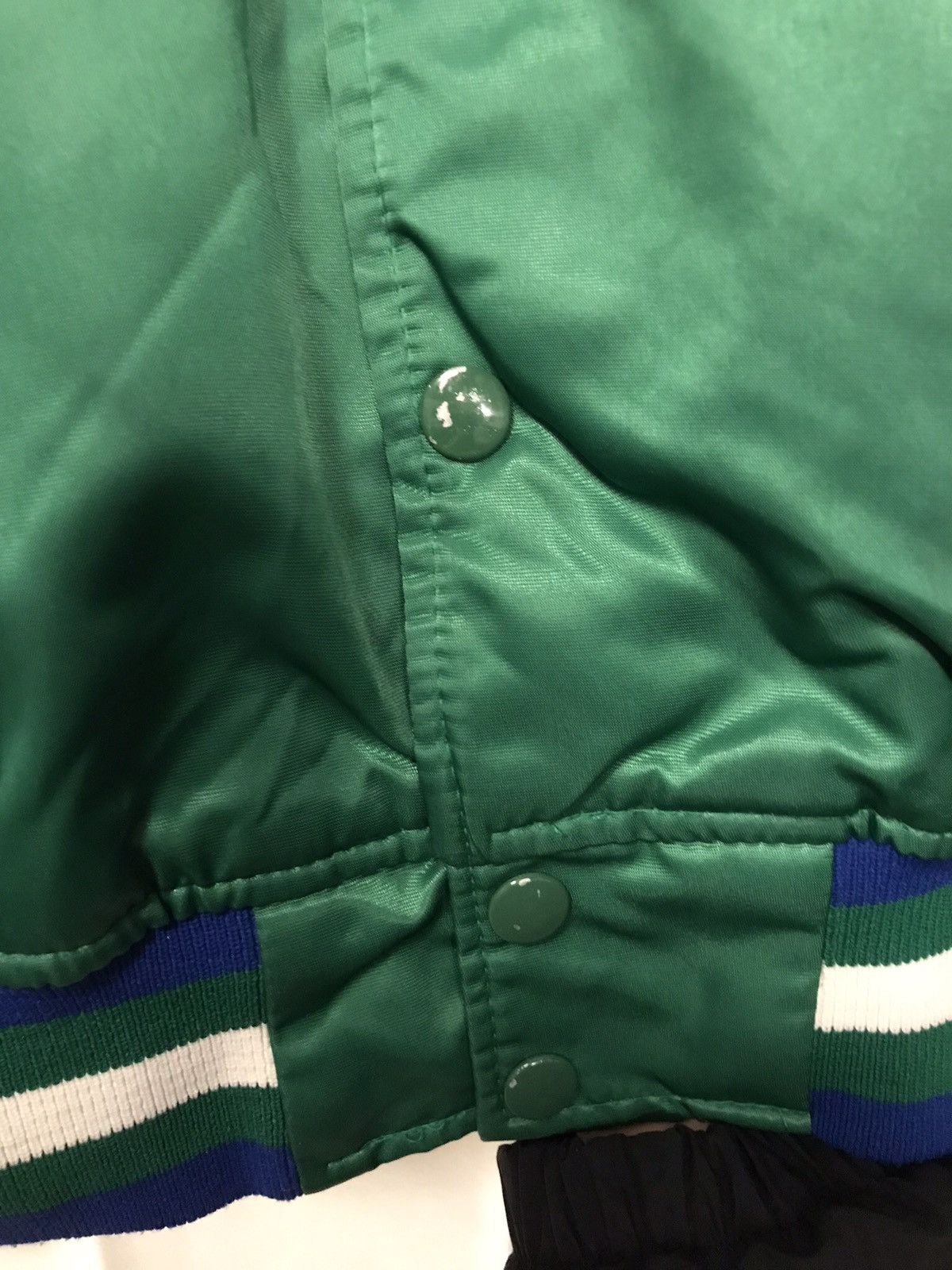 NHL × Starter × Vintage Rare Vintage 90s Hartford Whalers satin jacket Size US L / EU 52-54 / 3 - 11 Thumbnail