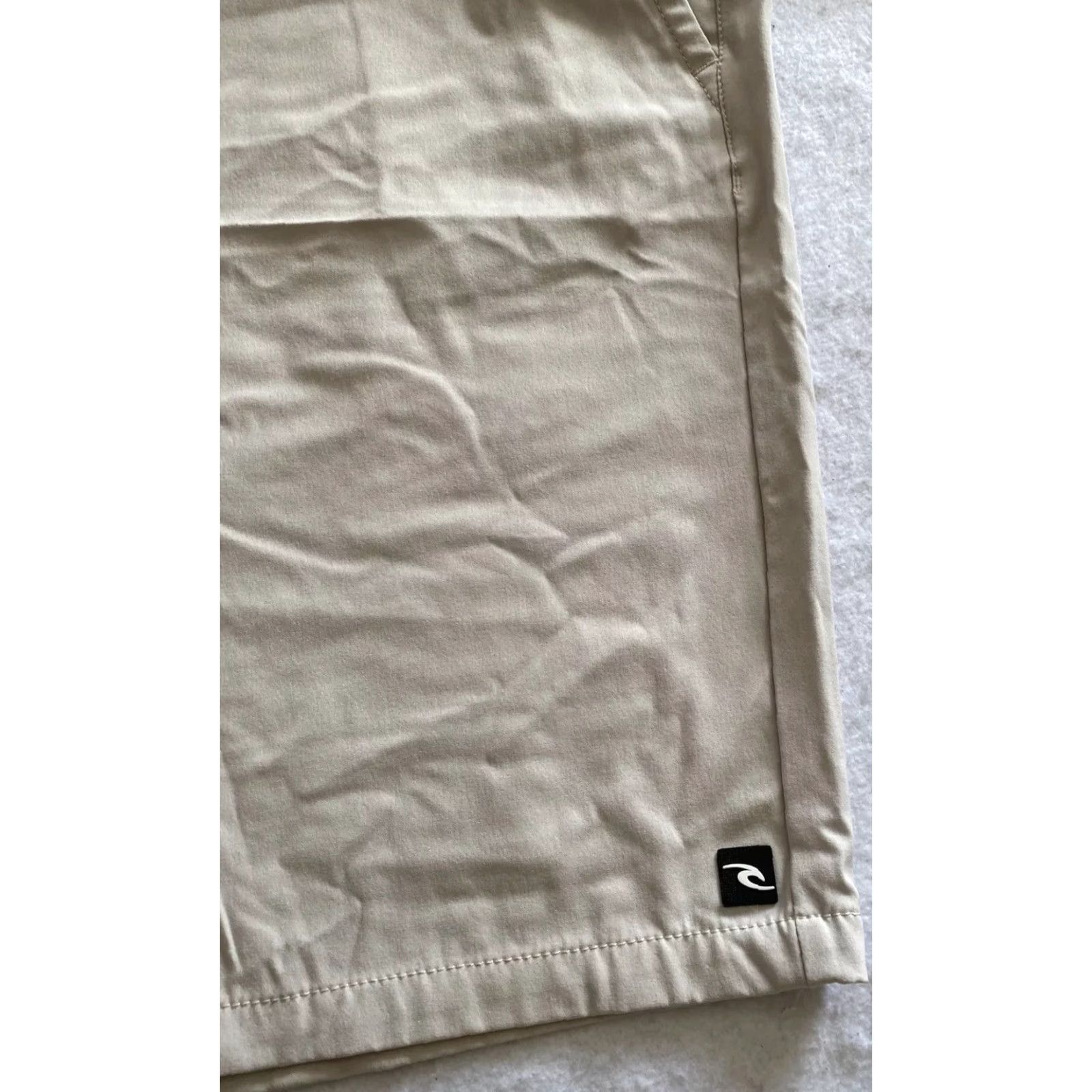 Vintage Boardwalk Shorts Men’s Size 40 Beige Stretch Chino Performance Mens Size US 40 / EU 56 - 3 Thumbnail