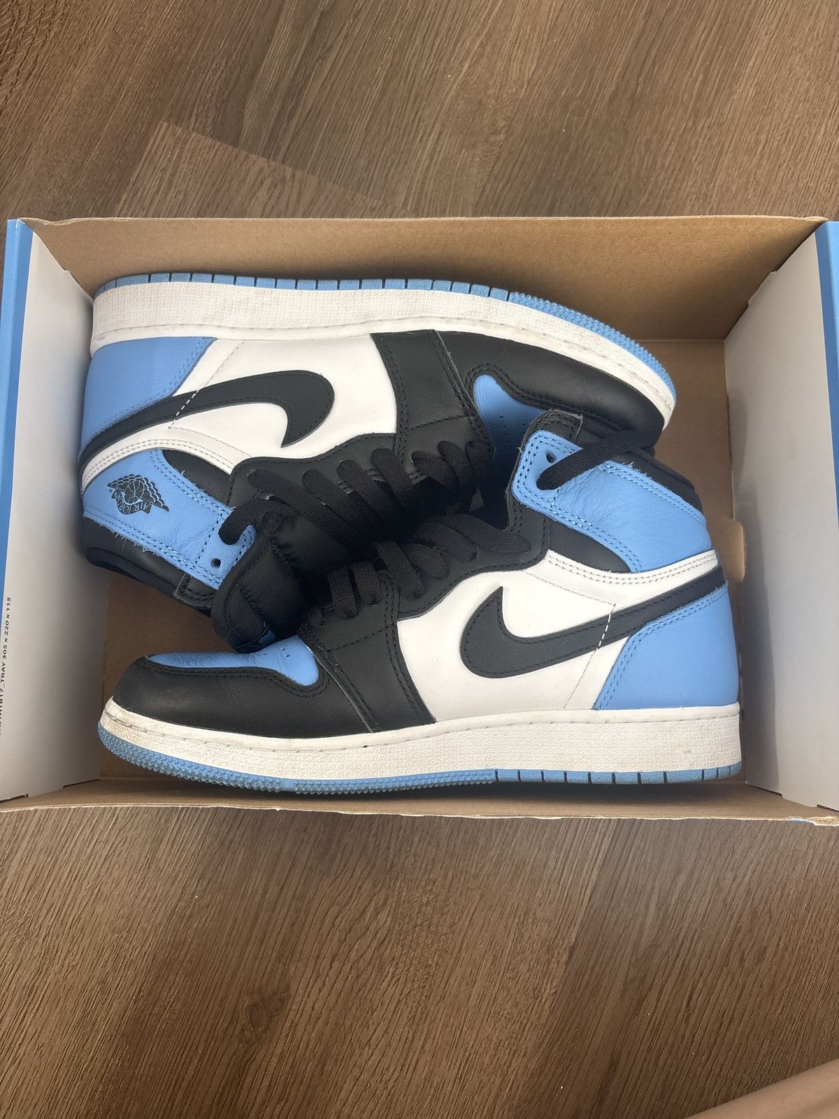 Jordan Brand Jordan 1 University Blue High Size US 6.5 / EU 39-40 - 1 Thumbnail