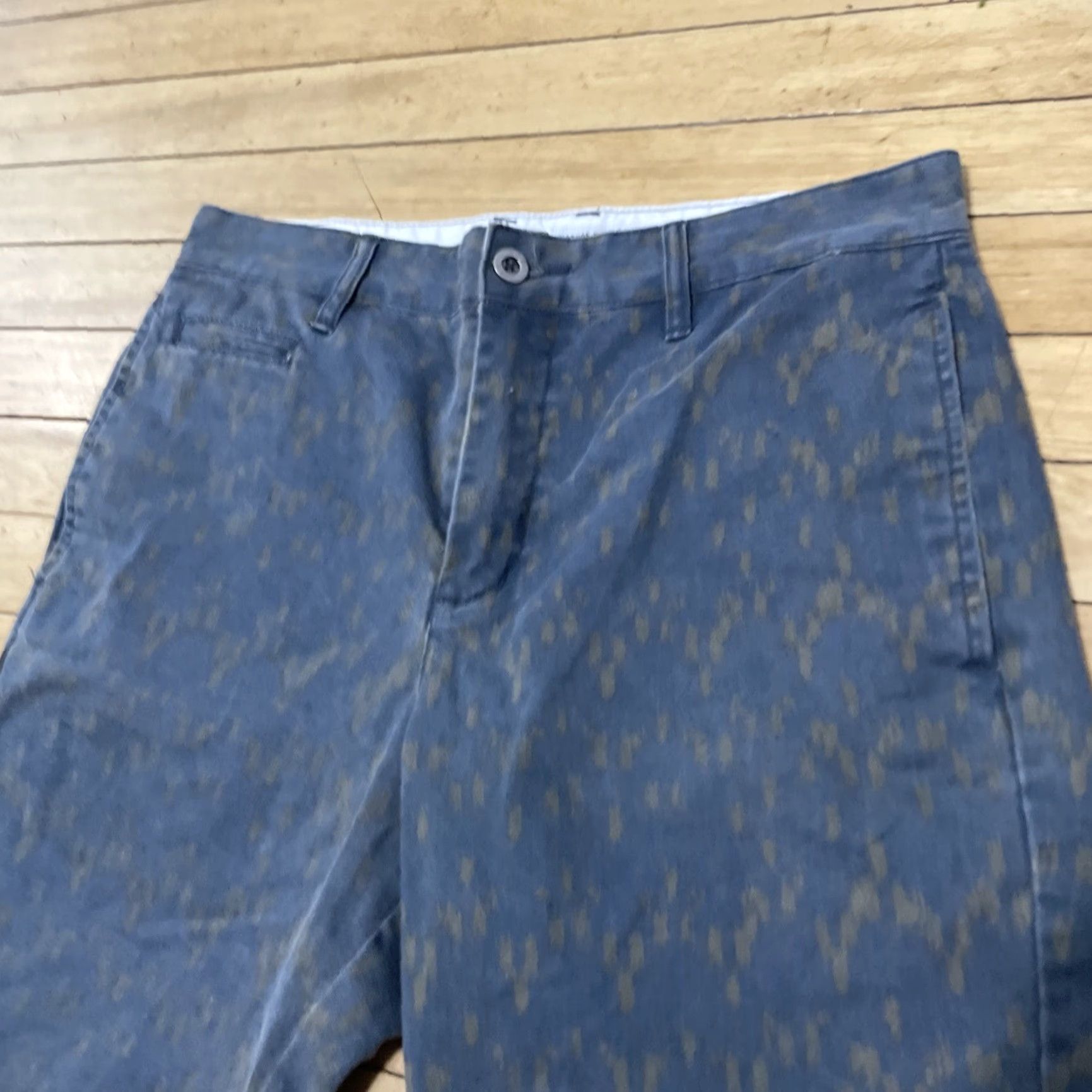 RVCA RVCA Shorts Men 32 Nature X Industry Geometric Nature Print Blue Tan Twill Chino Size US 32 / EU 48 - 3 Thumbnail