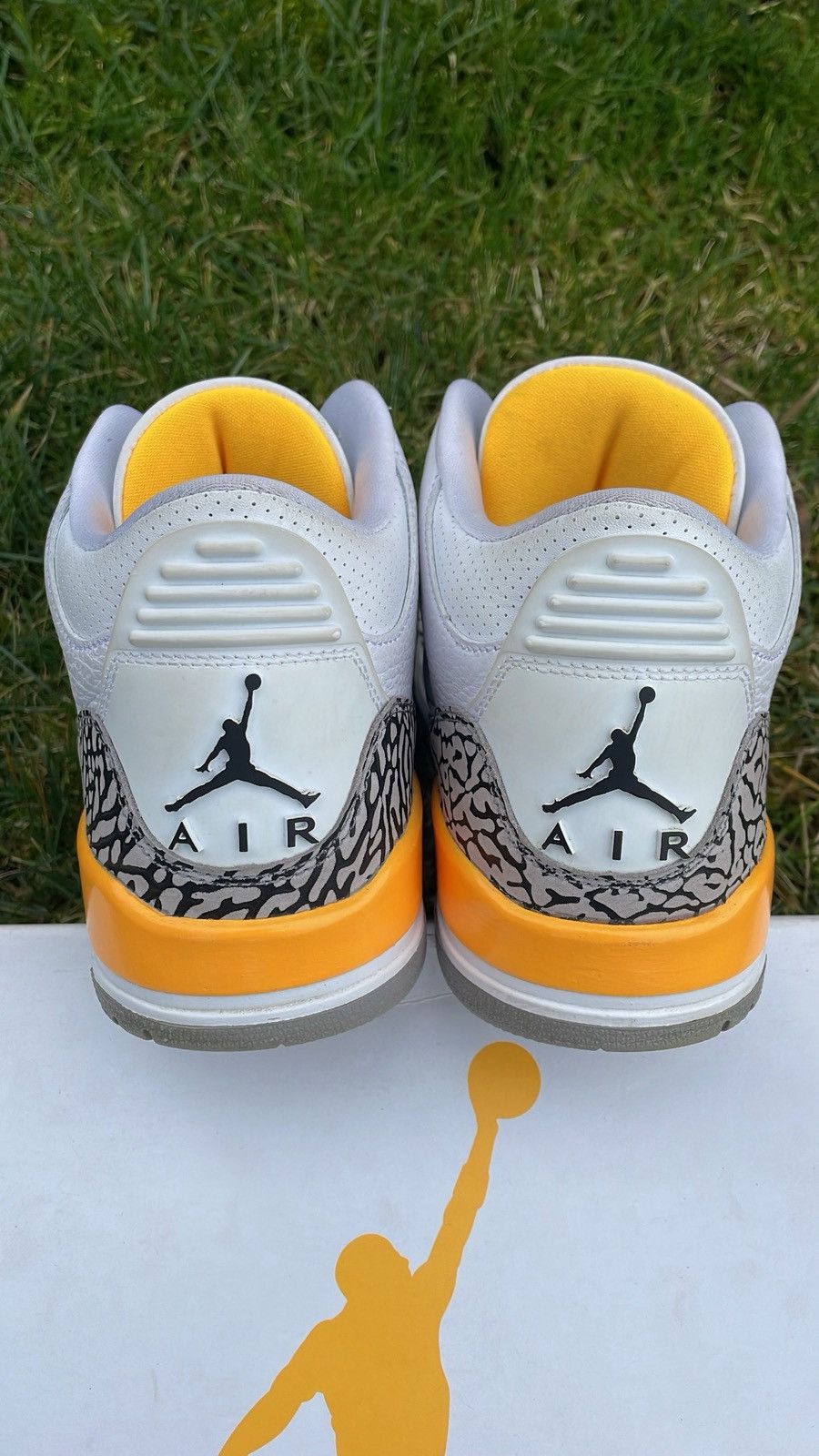 Jordan Brand × Nike 10W/8.5M - Air Jordan 3 Retro Laser Orange Size Size US 8.5 / EU 41-42 - 4 Thumbnail
