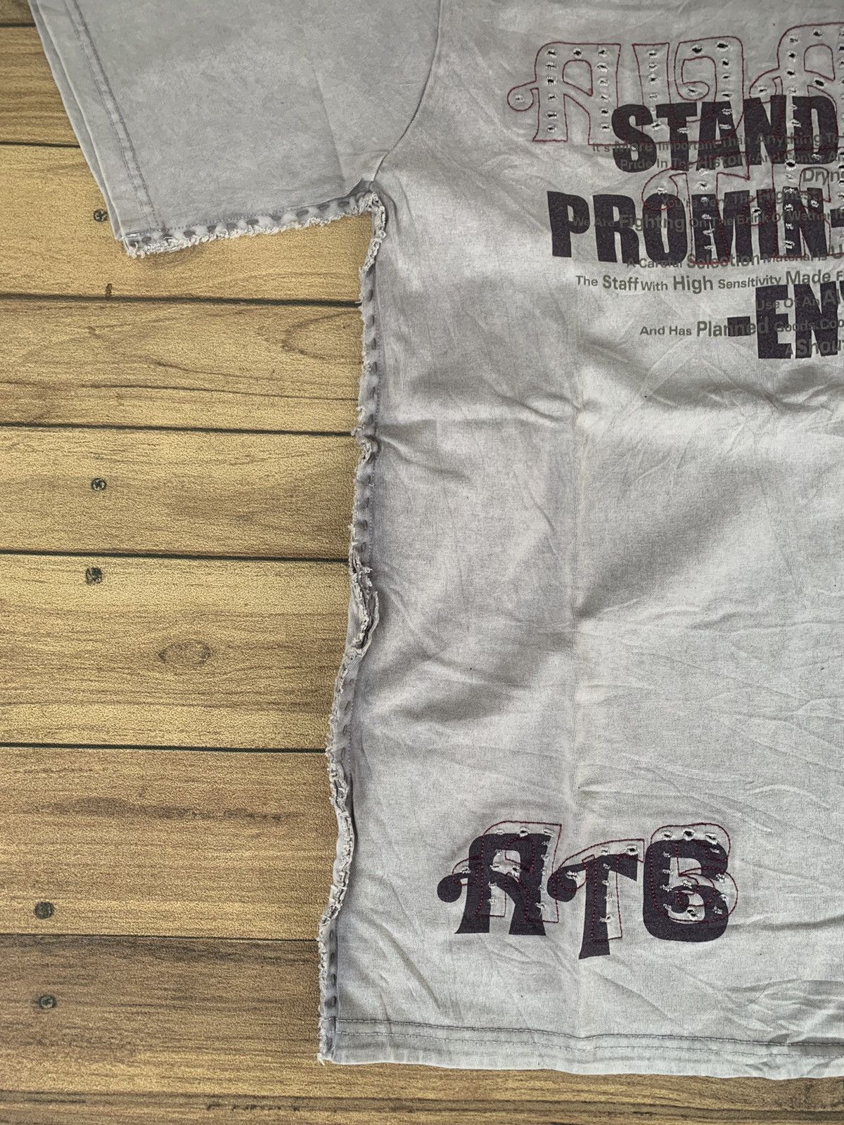 In The Attic In the attic distressed hand stitch tees Size US L / EU 52-54 / 3 - 4 Thumbnail