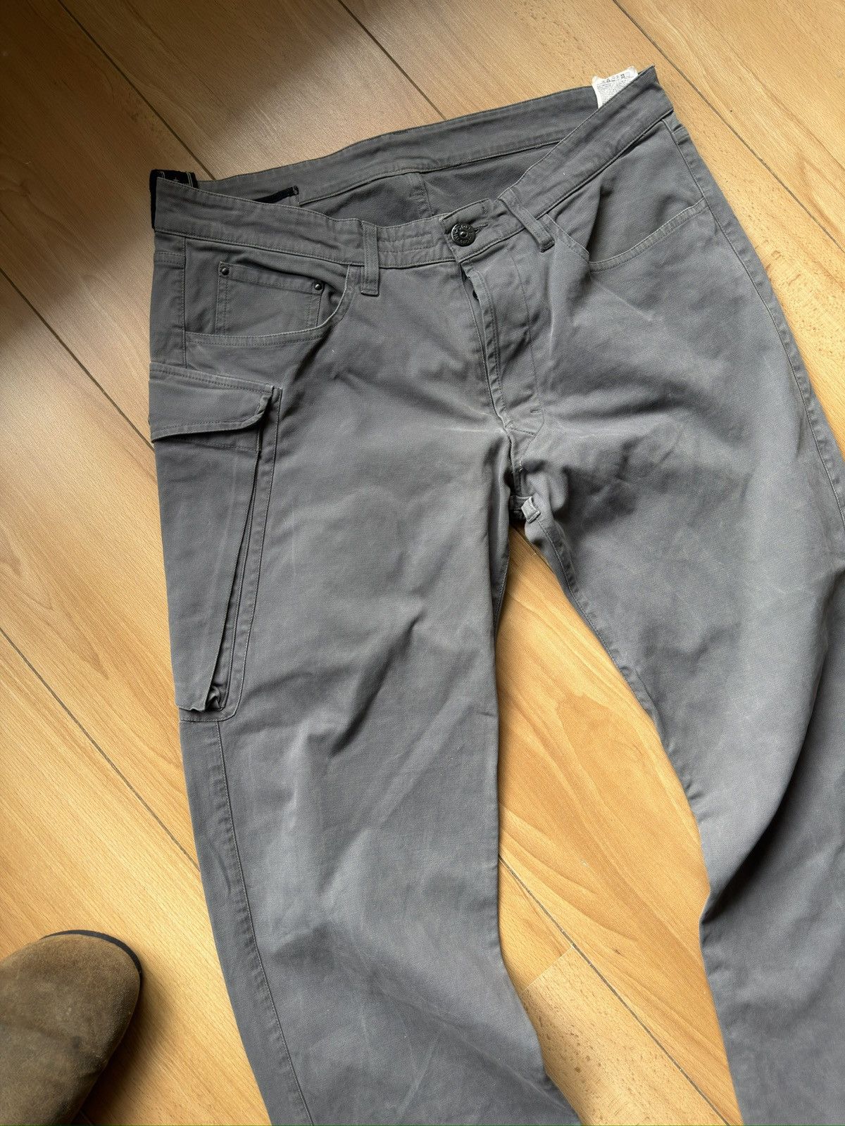 Stone Island Stone island vintage joggers cargo pants Size US 30 / EU 46 - 5 Thumbnail