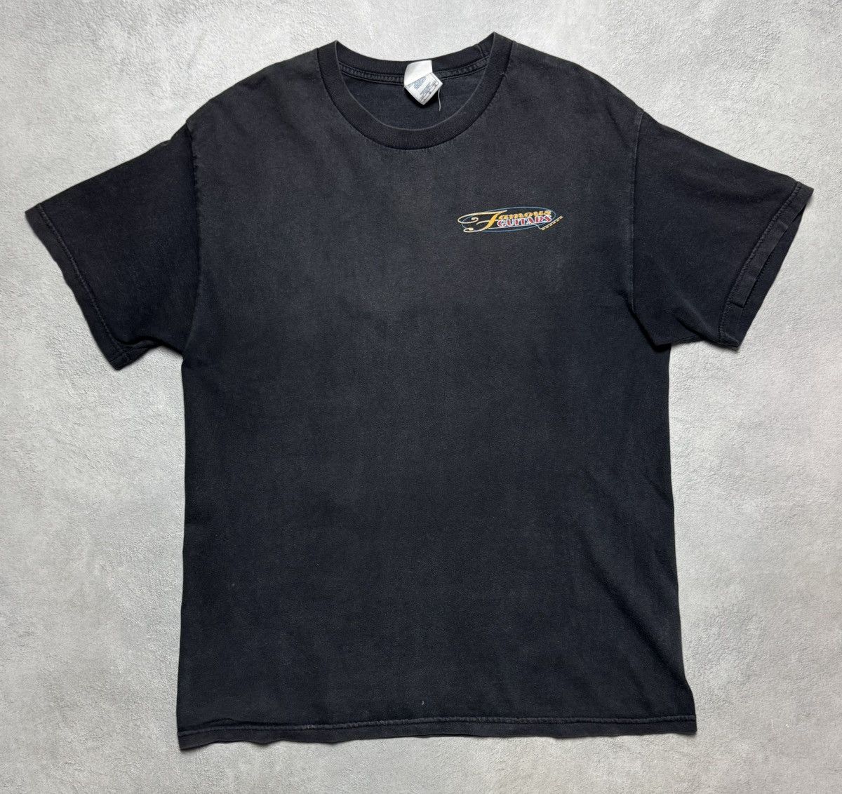 Vintage 1999 Famous Guitars Cotton T-Shirt Big Logo Tennessee River Size US L / EU 52-54 / 3 - 2 Thumbnail