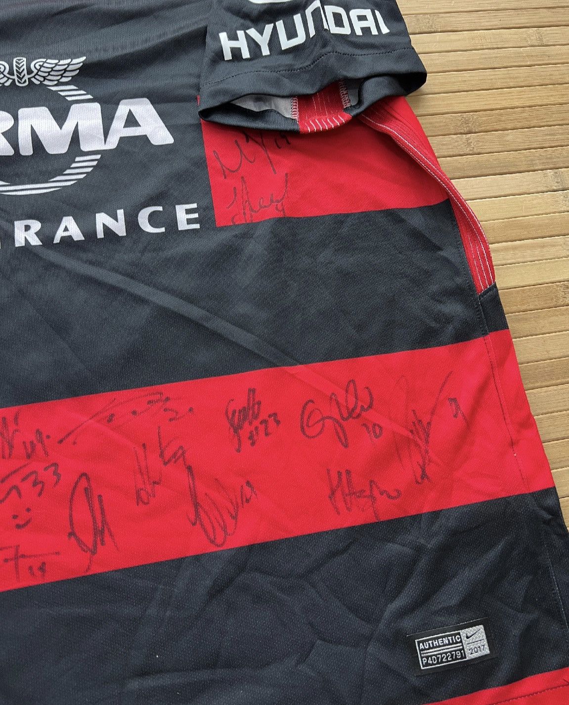 Nike Western Sydney Wanderers Signed Jersey Size US XL / EU 56 / 4 - 3 Thumbnail