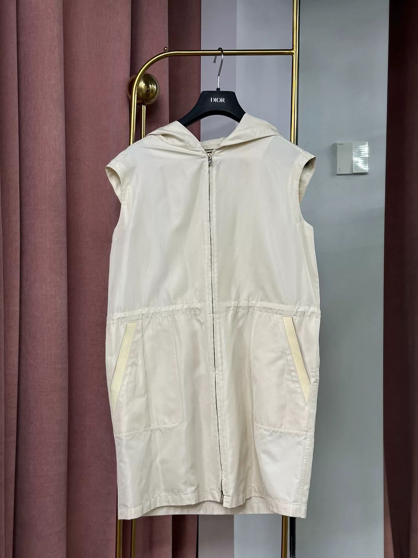 Loro Piana Loro Piana White Zip-up Vest Coat Size US M / EU 48-50 / 2 - 1 Thumbnail