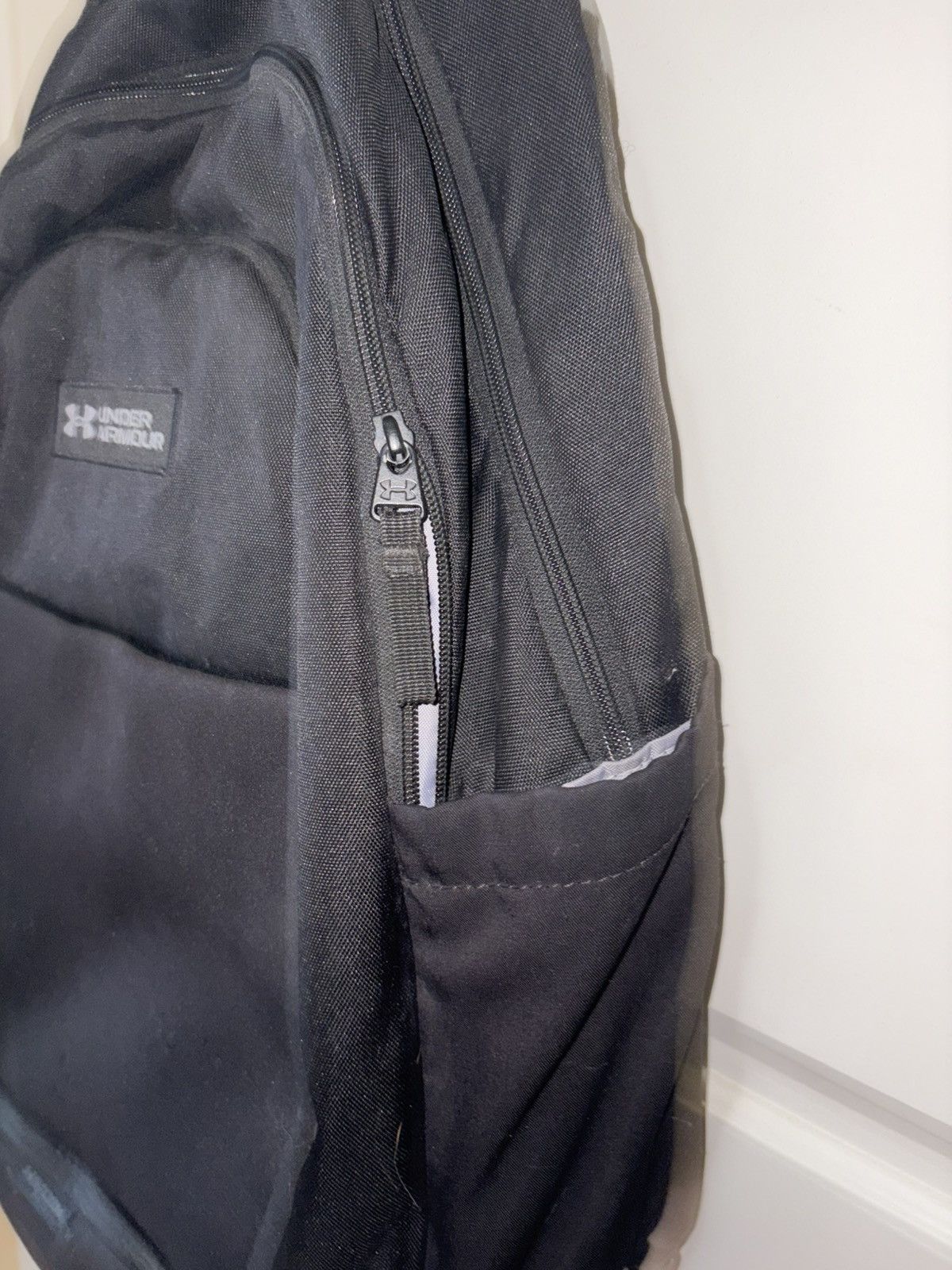 Under Armour UNDER ARMOUR Black Muti Pocket Backpack Size ONE SIZE - 3 Thumbnail