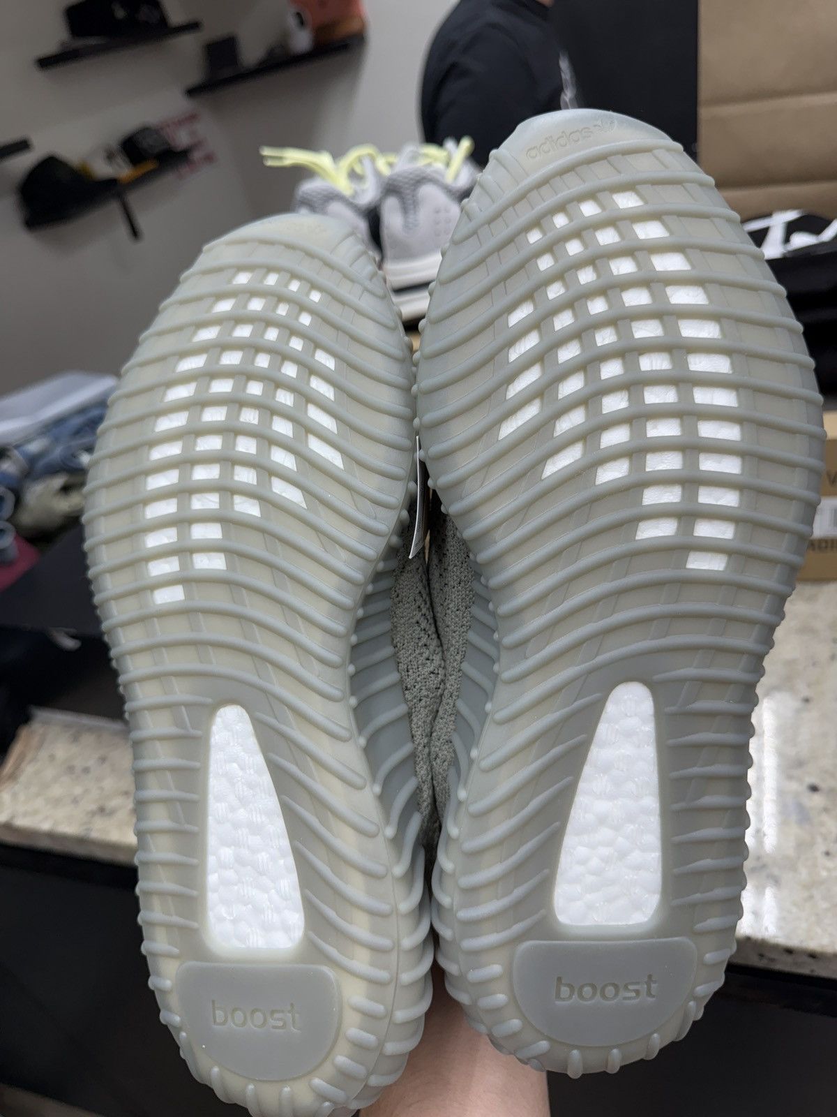 Yeezy Adidas Yeezy Boost 350 V2 Granite Size US 9.5 / EU 42-43 - 5 Thumbnail