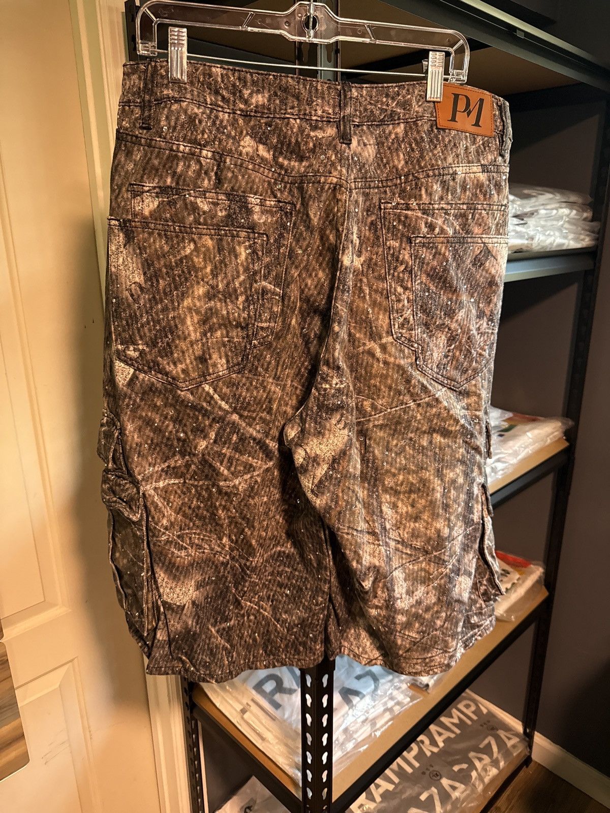 Other Camo Cargo Jorts Size US 36 / EU 52 - 2 Thumbnail