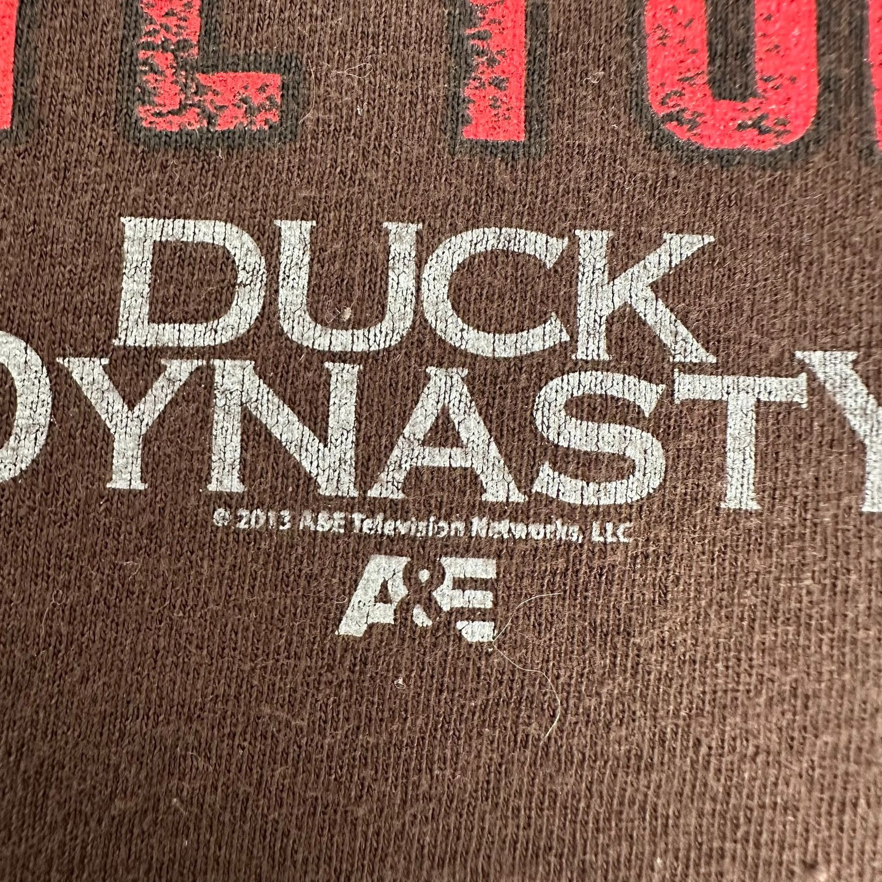 Gildan Vintage Y2K Duck Dynasty NSFW T-Shirt Trailer Trashy Reality Size US L / EU 52-54 / 3 - 3 Thumbnail