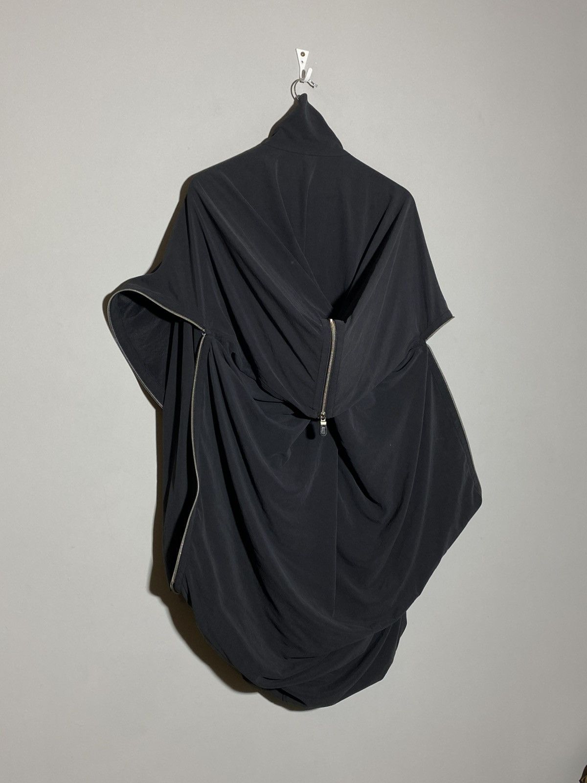 Issey Miyake Issey Miyake Black Asymmetrical Zipper Jacket Size US M / EU 48-50 / 2 - 11 Thumbnail