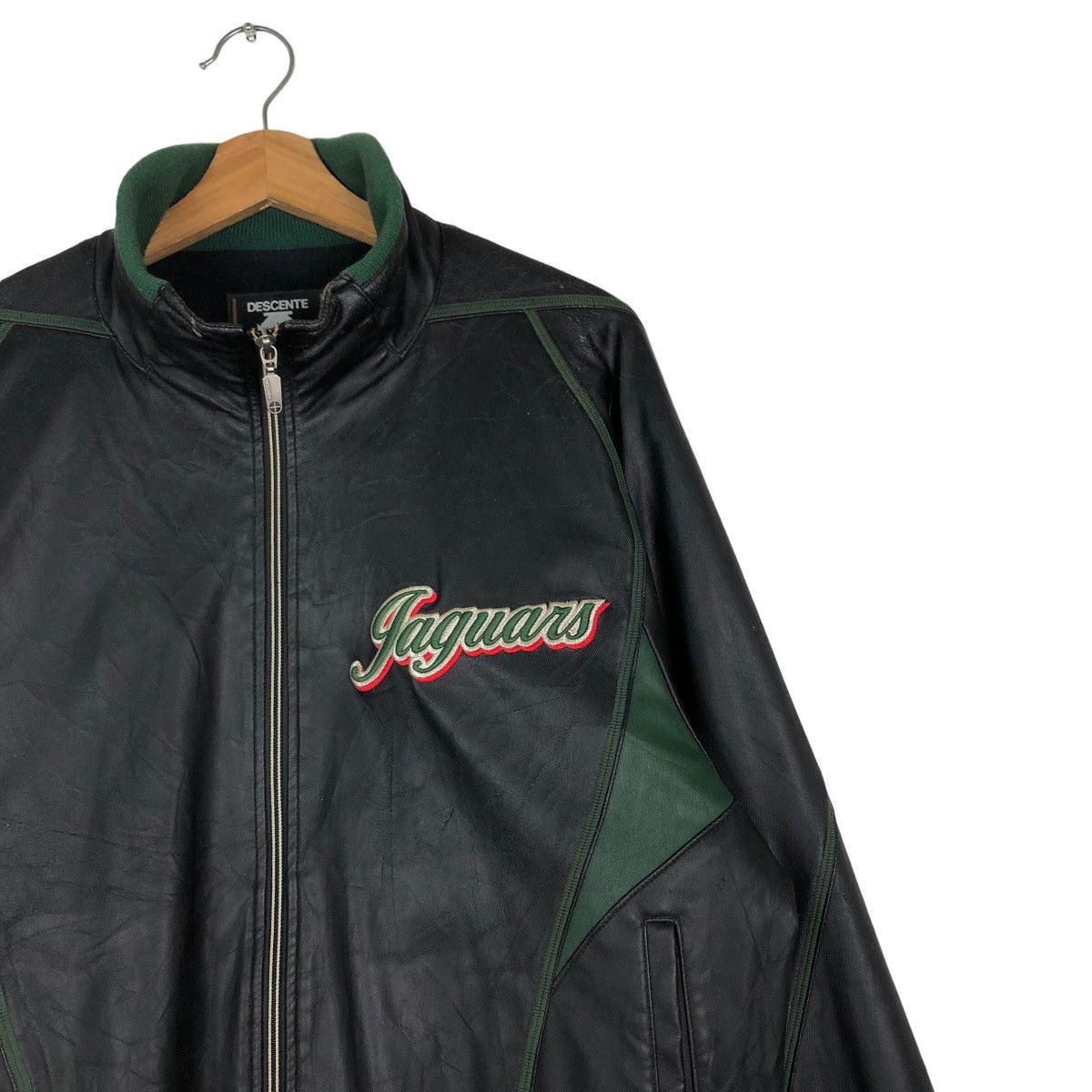 Japanese Brand Vintage Bomber Jacket Descente Big Logo Embroidered Jaguars Size US M / EU 48-50 / 2 - 6 Thumbnail